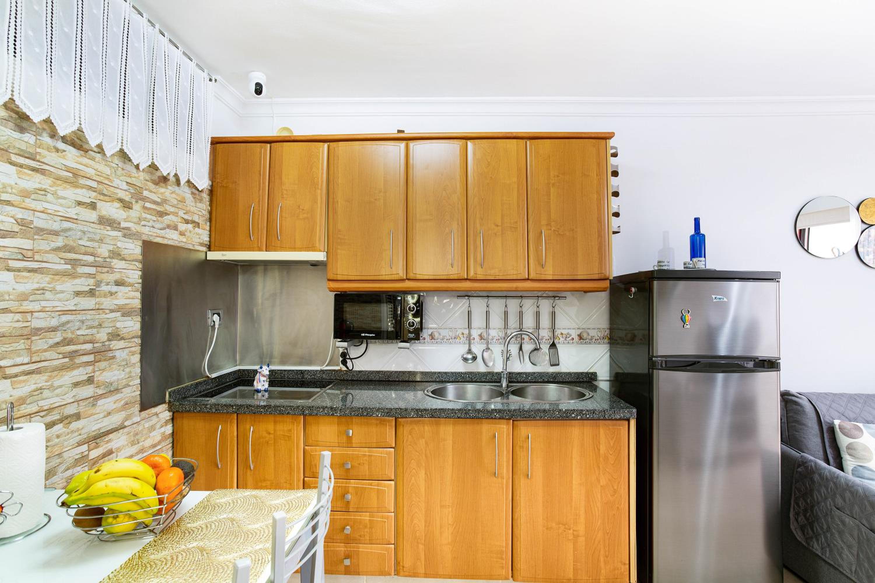 Studio Apartment with Sea View photo 2
