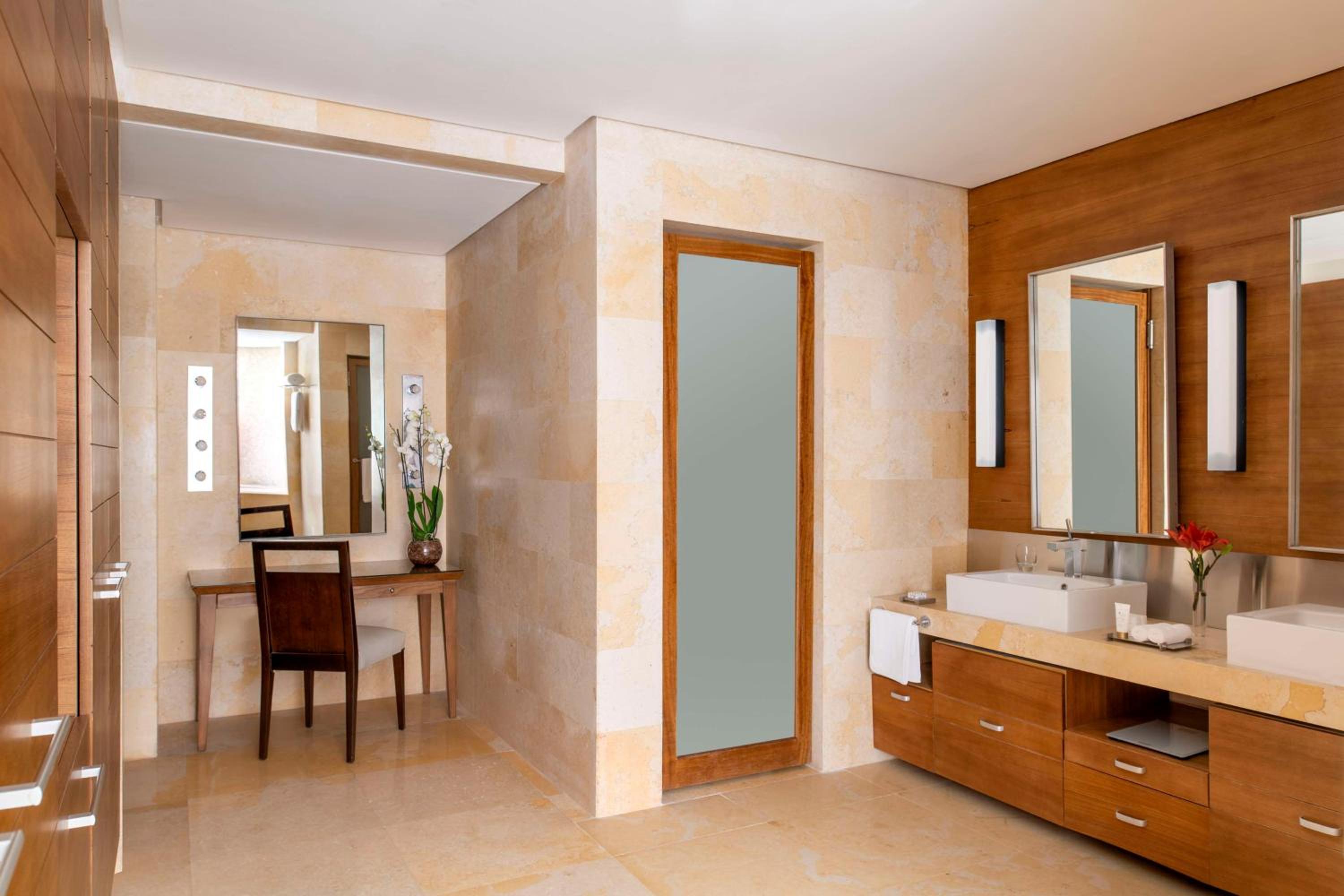Ishtar Suite