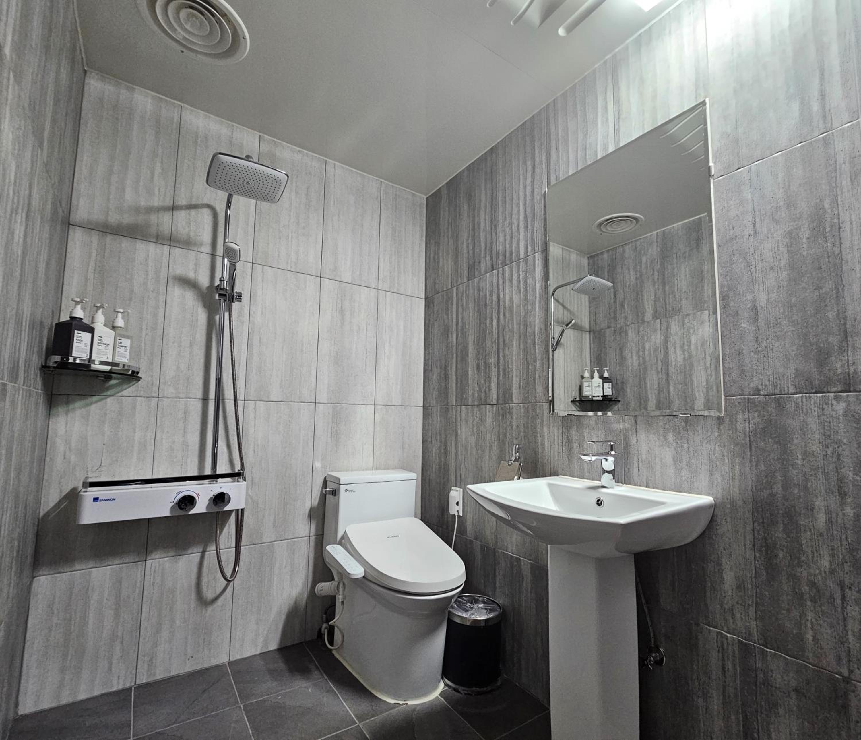 King Room - Photo 9
