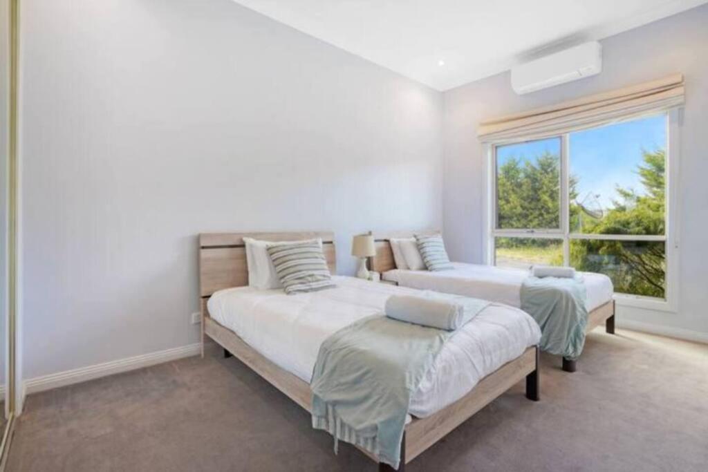 Seven-Bedroom House photo 1