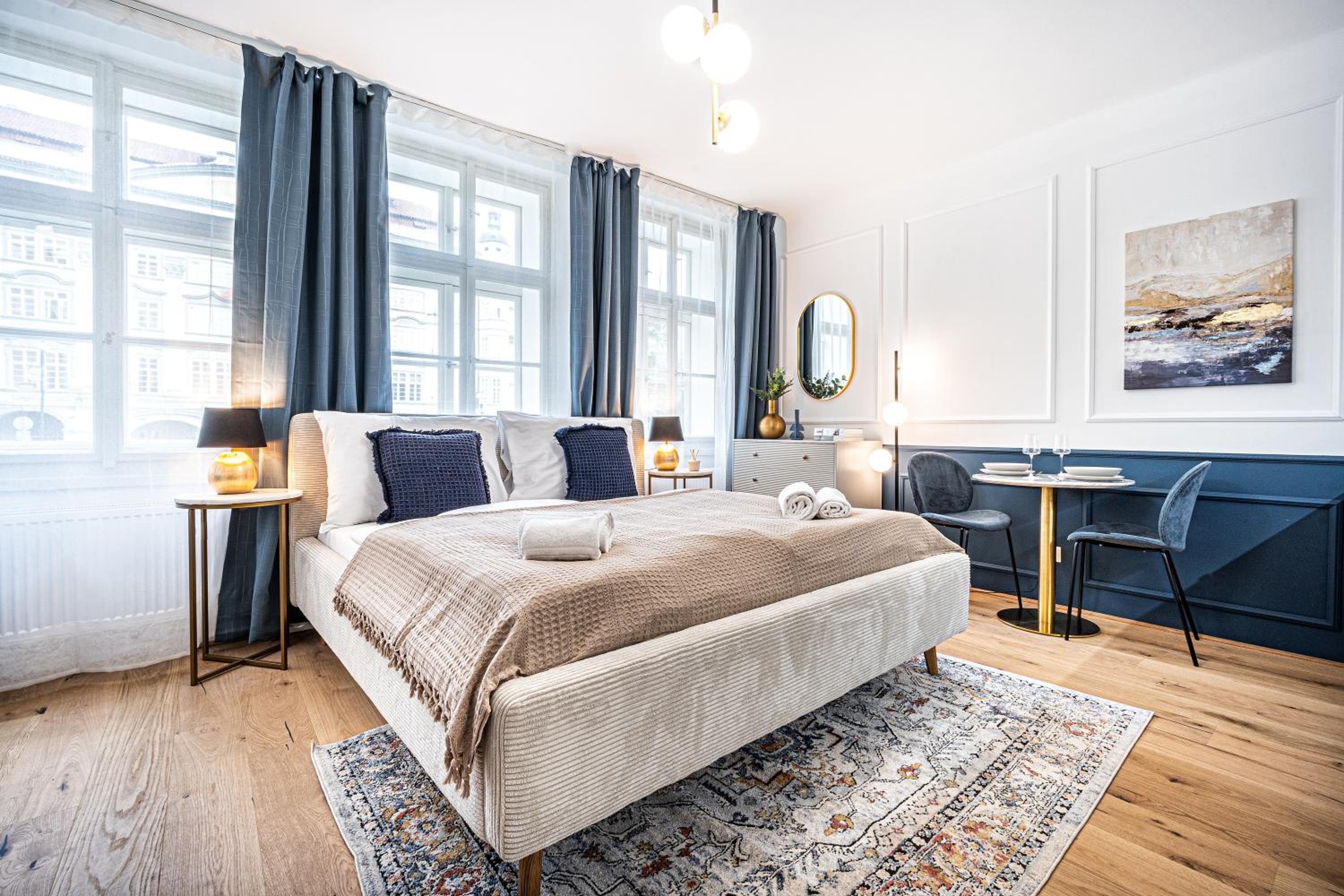 Studio Apartment