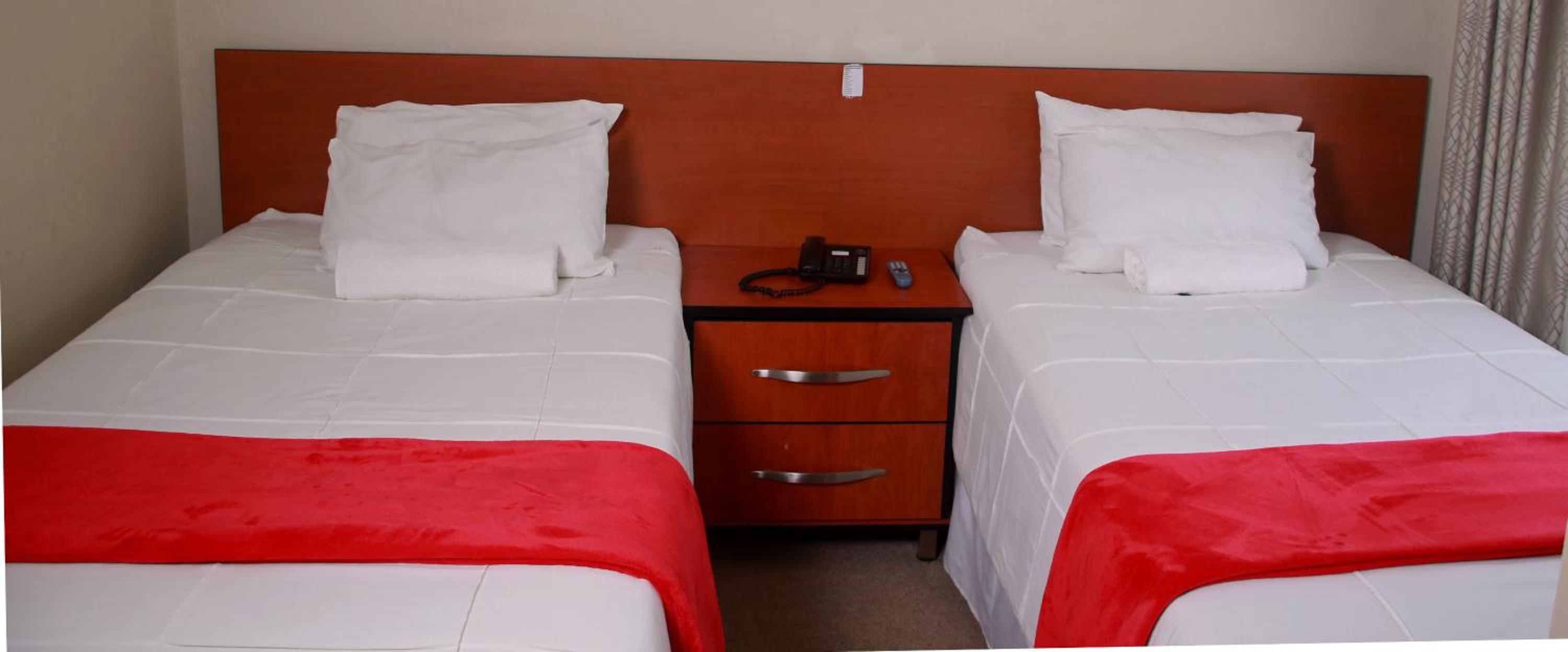 Deluxe Double or Twin Room photo 2