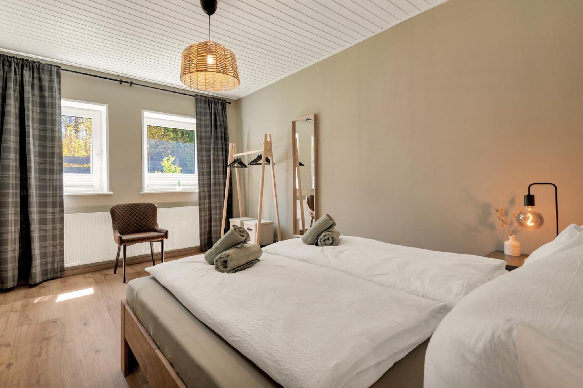 Three-Bedroom House photo 2