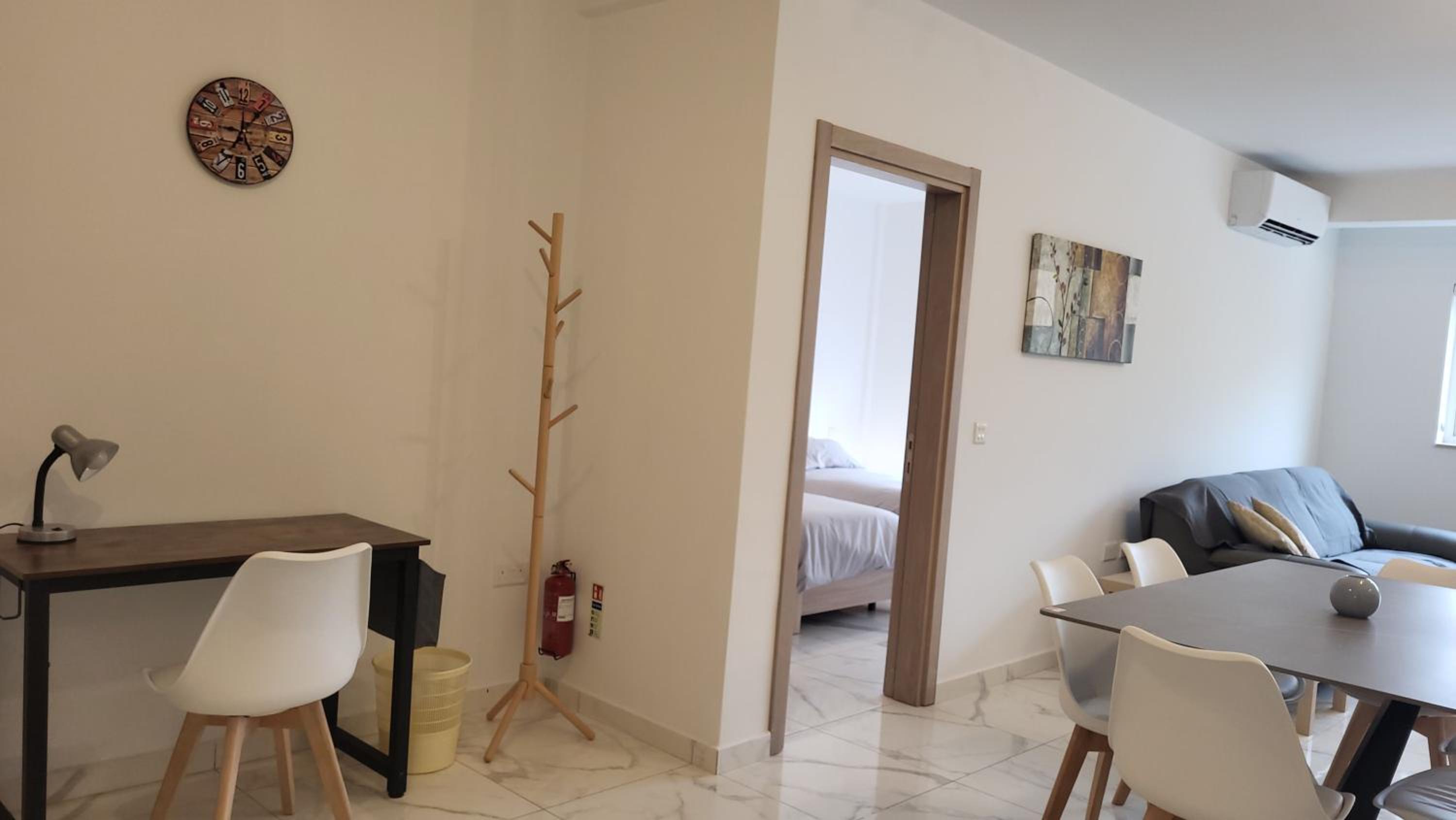 Three-Bedroom Apartment photo 2