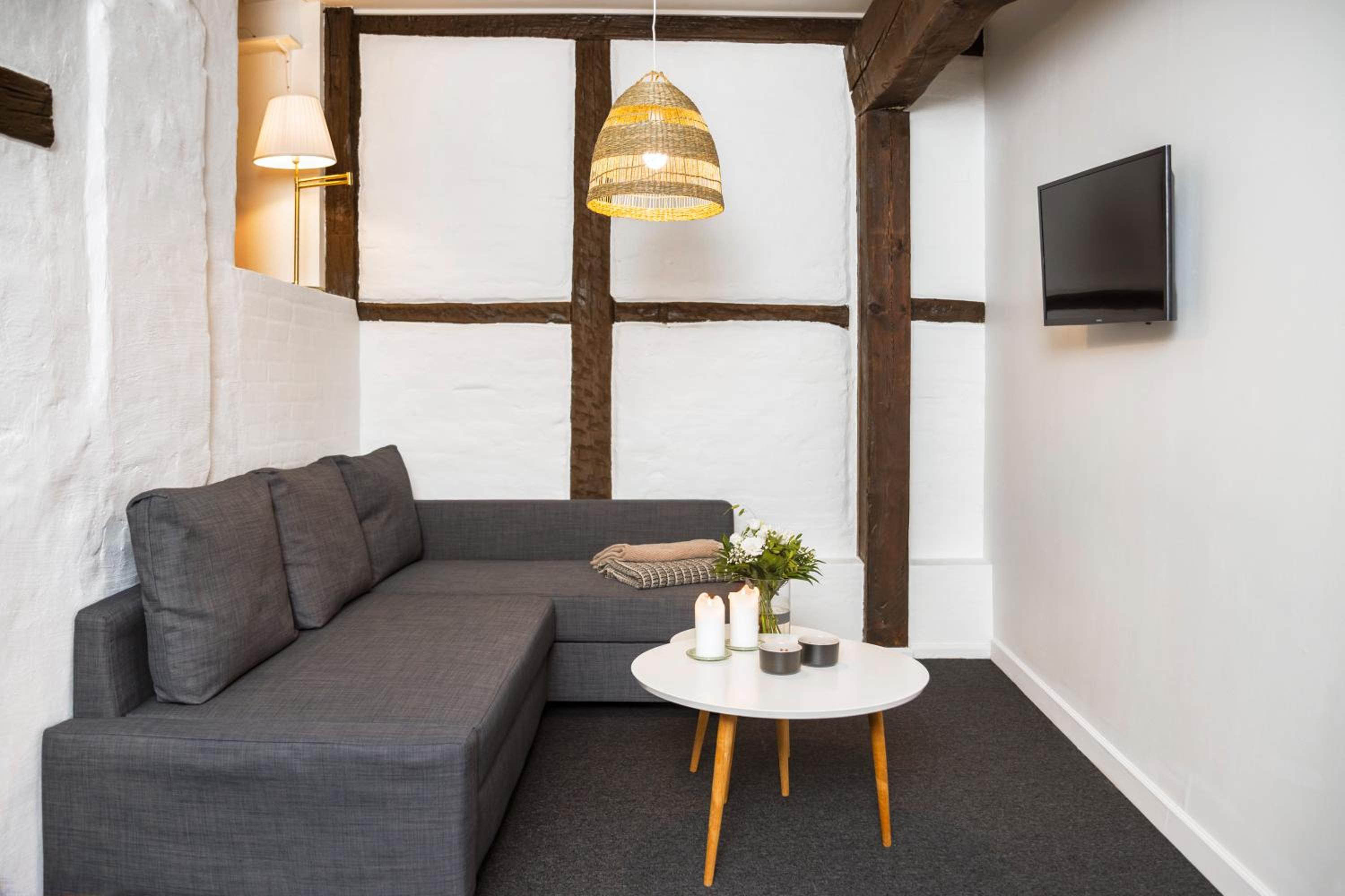 Apartment - Ground Floor photo 2