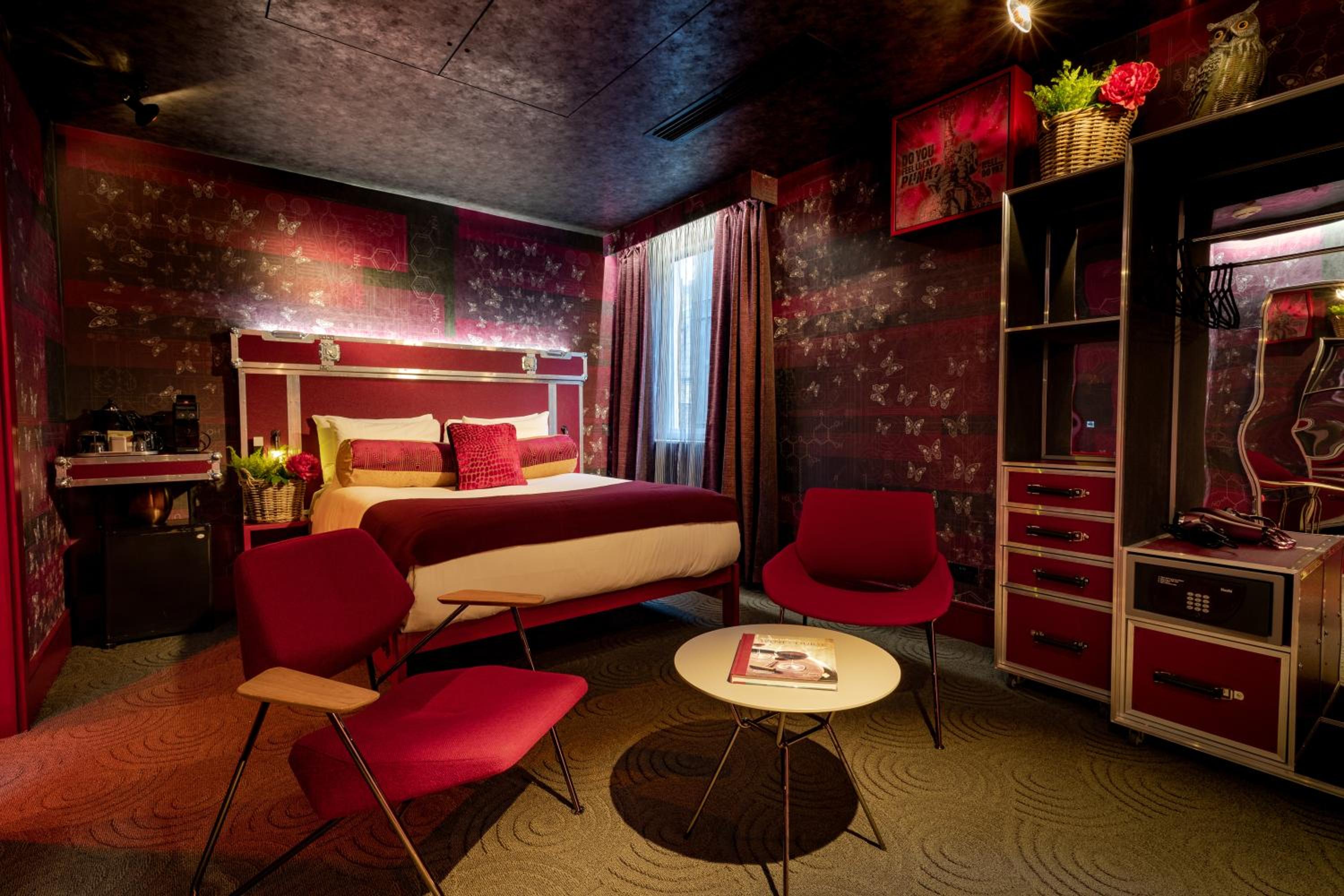 Signature Design Rooms
