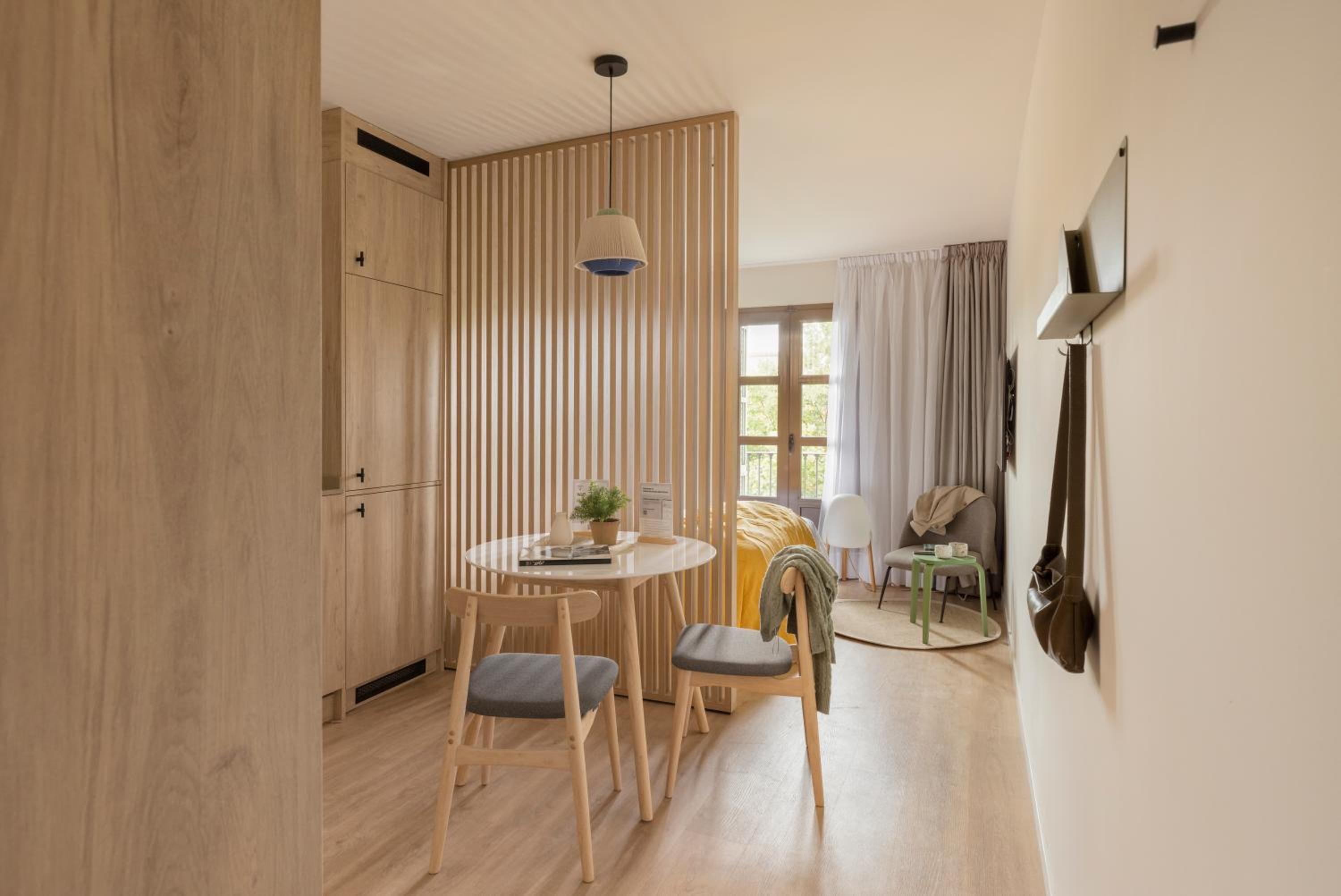 Estudio con Balcón