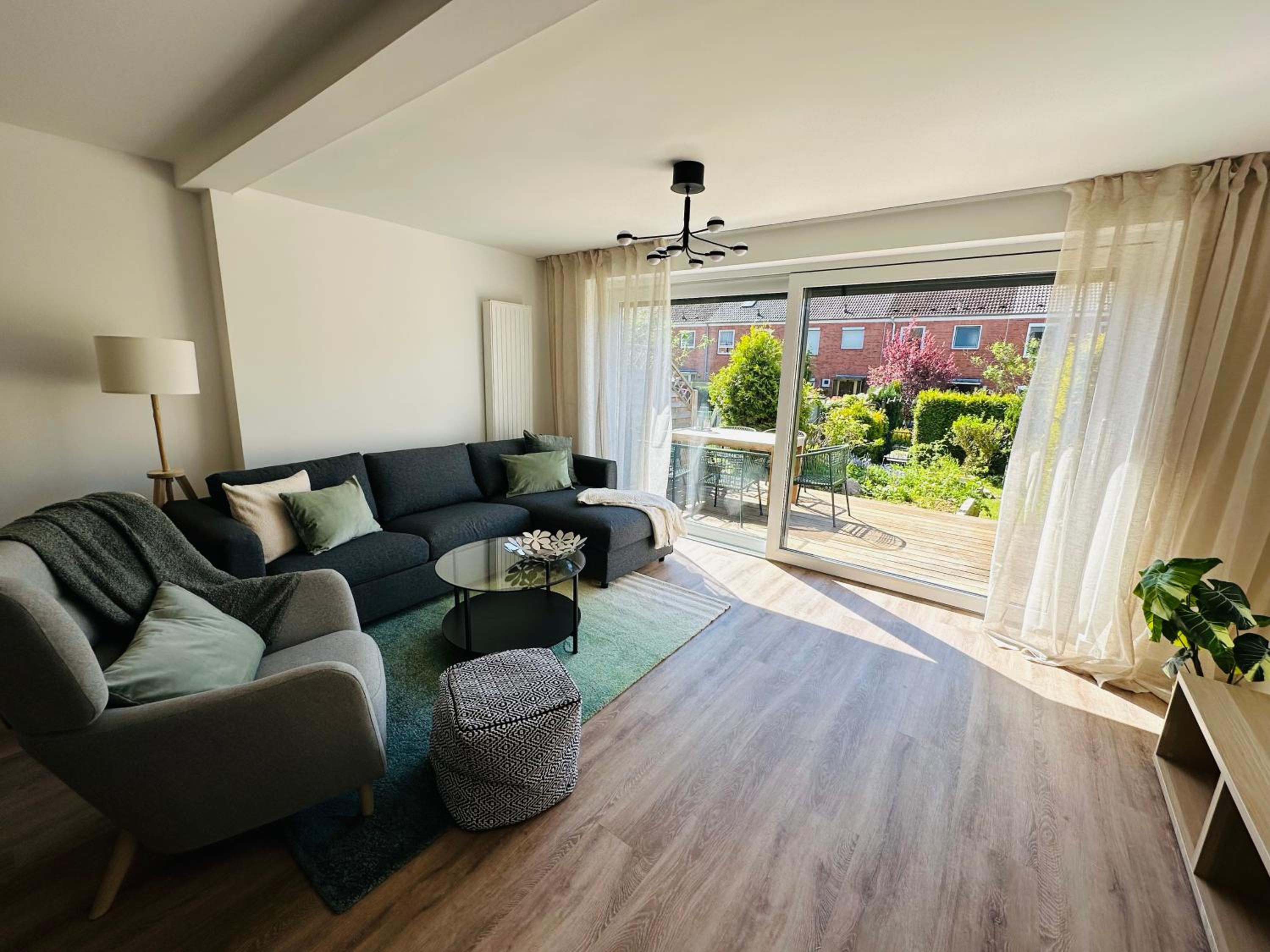 Four-Bedroom House photo 1