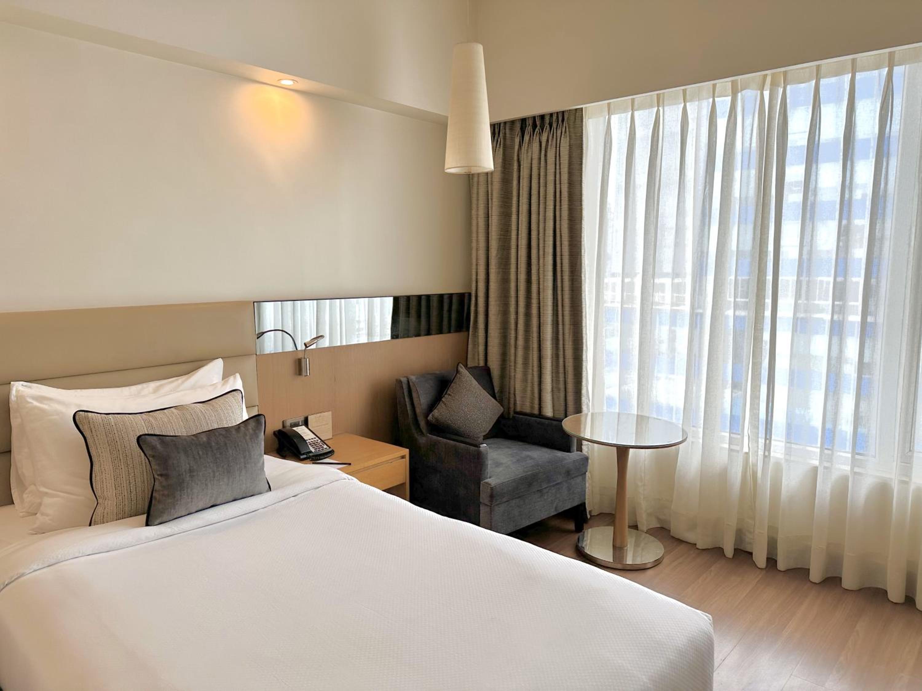 Winter Green Premium Room, 1 King Bed photo 3