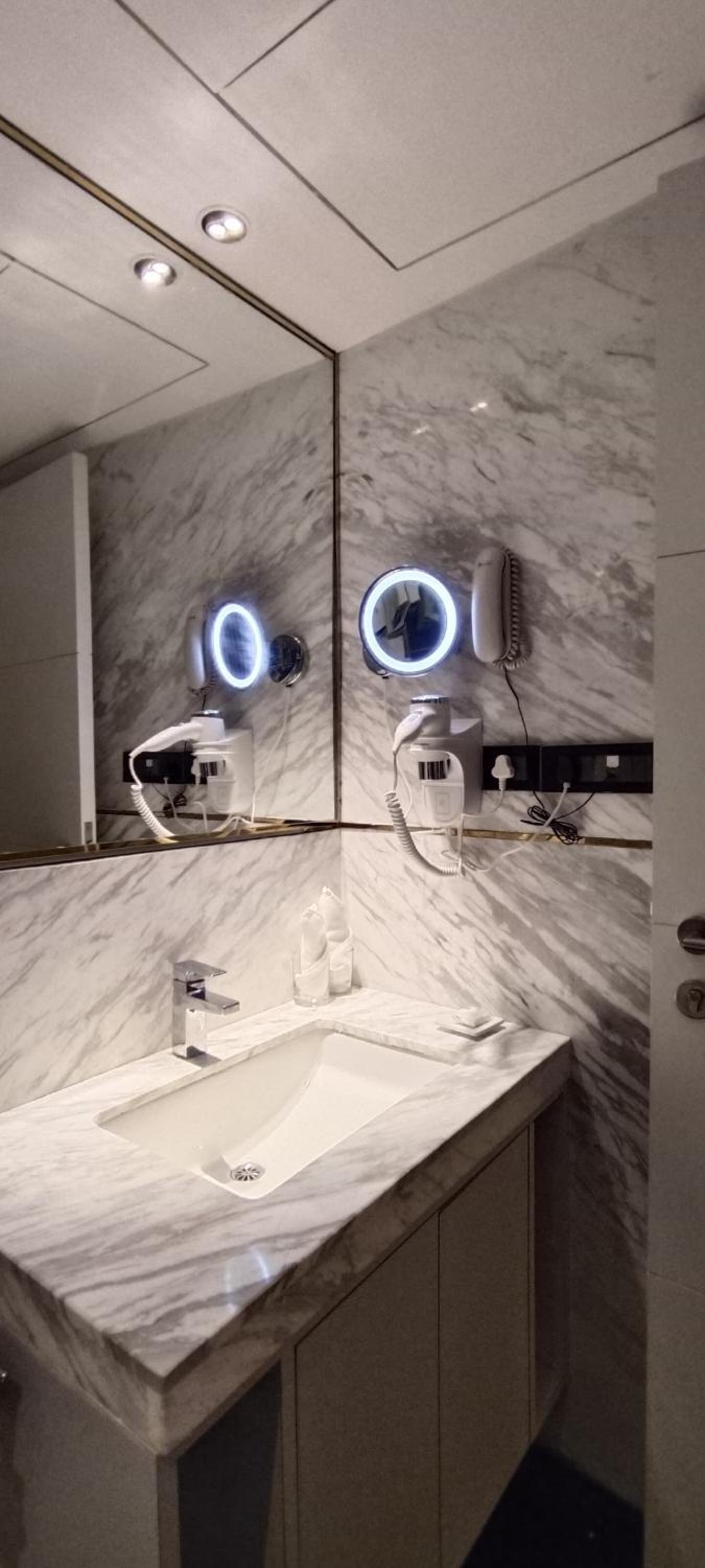 Hazel Suite