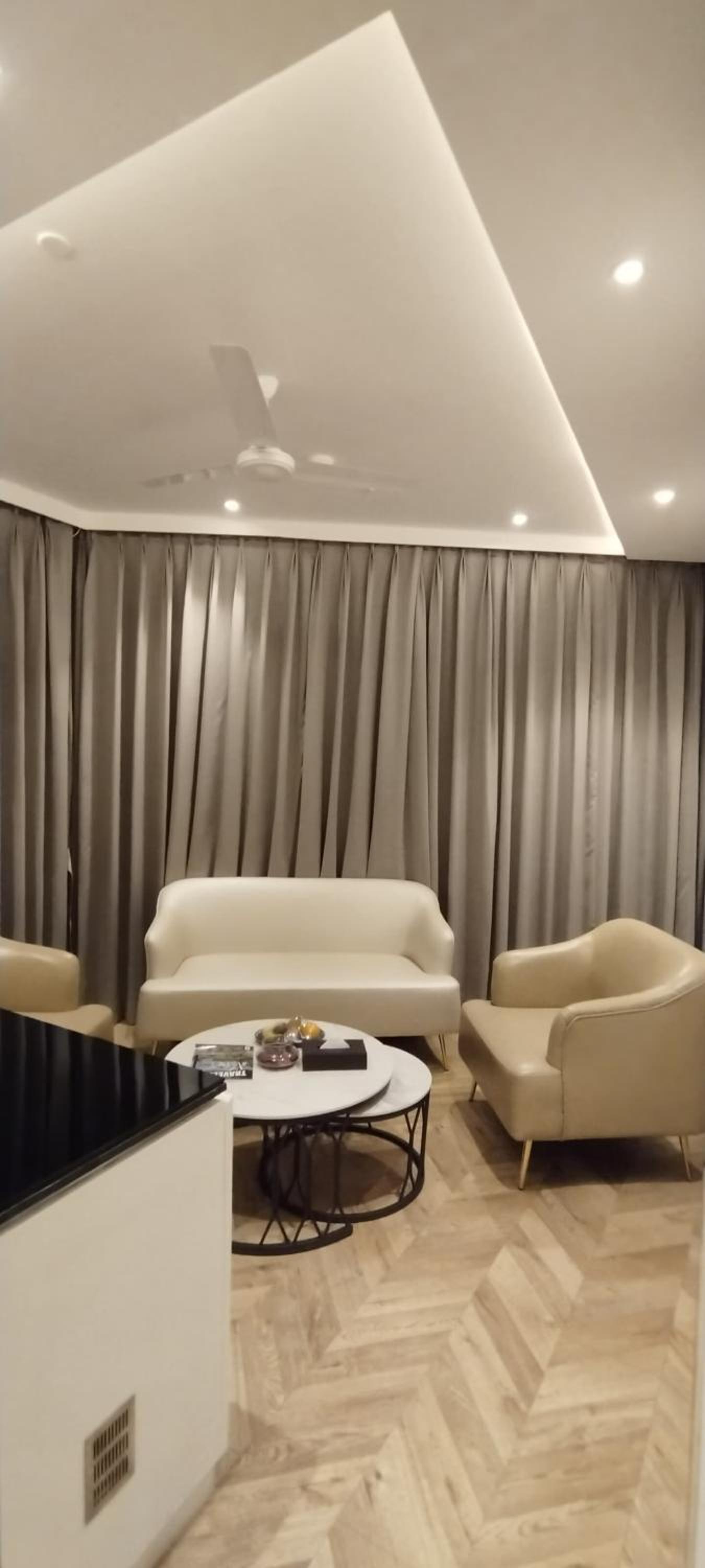 Hazel Suite
