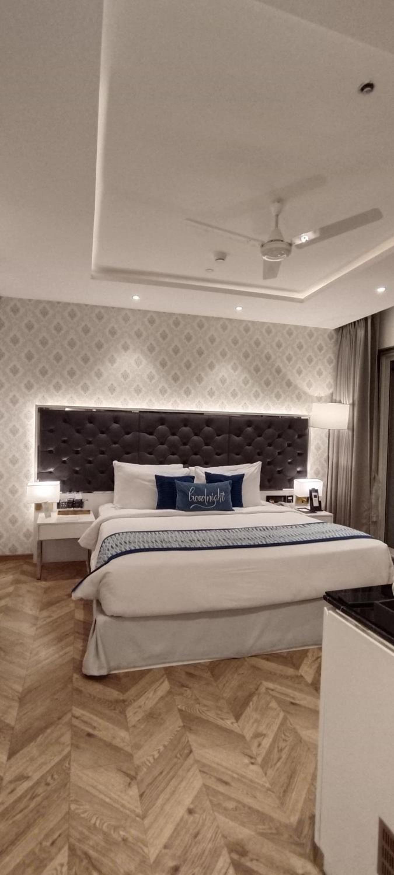 Hazel Suite