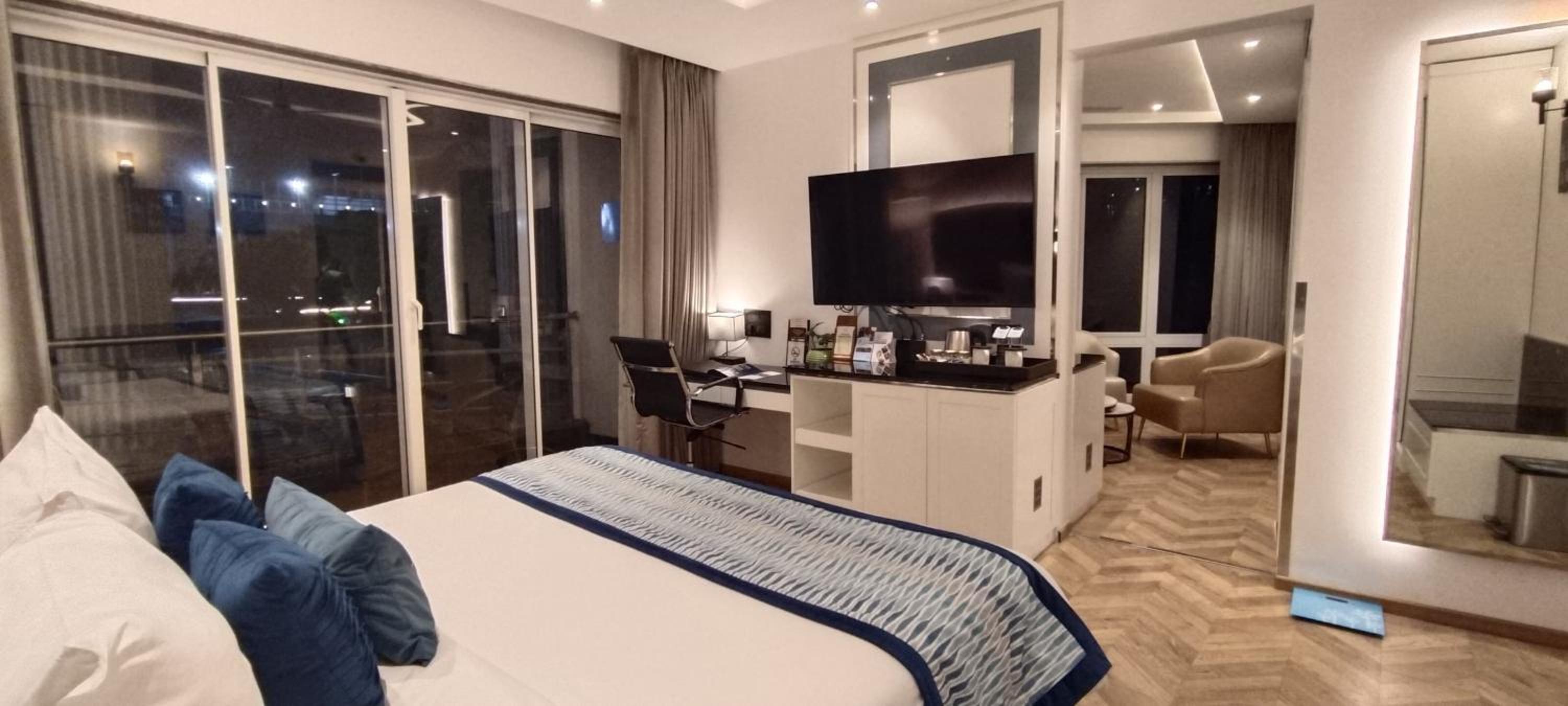 Hazel Suite