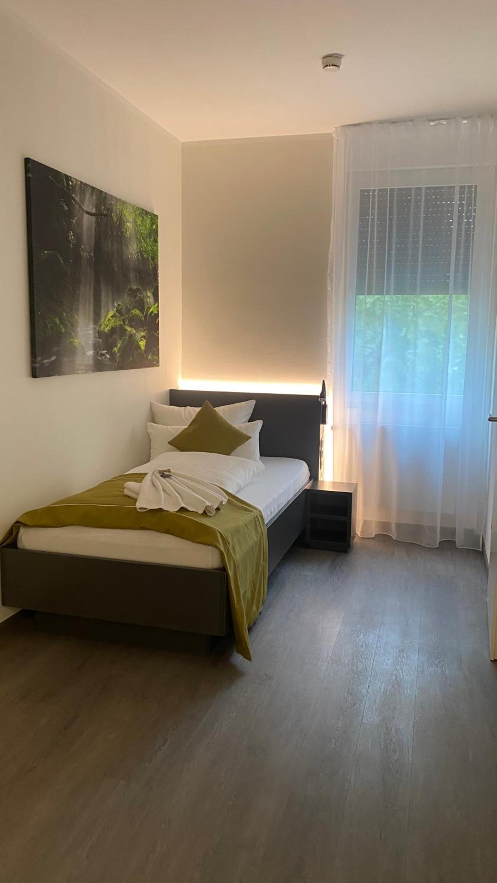 Economy Single Room