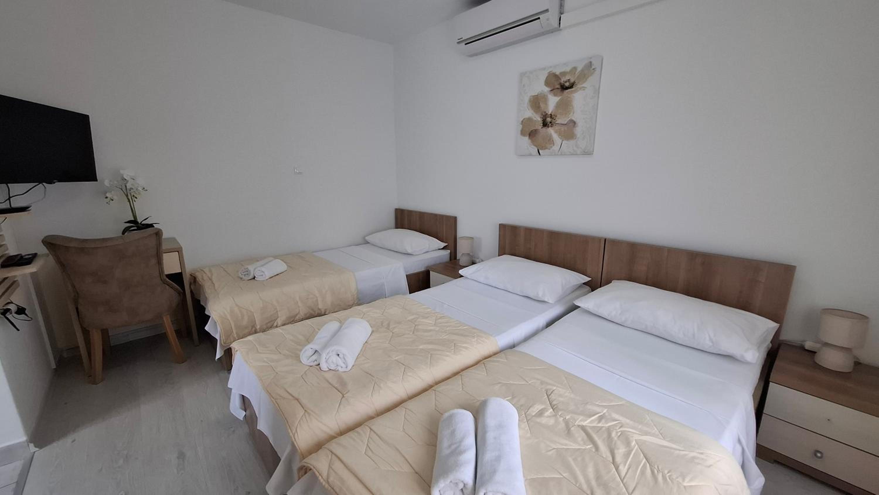 Triple Room photo 1