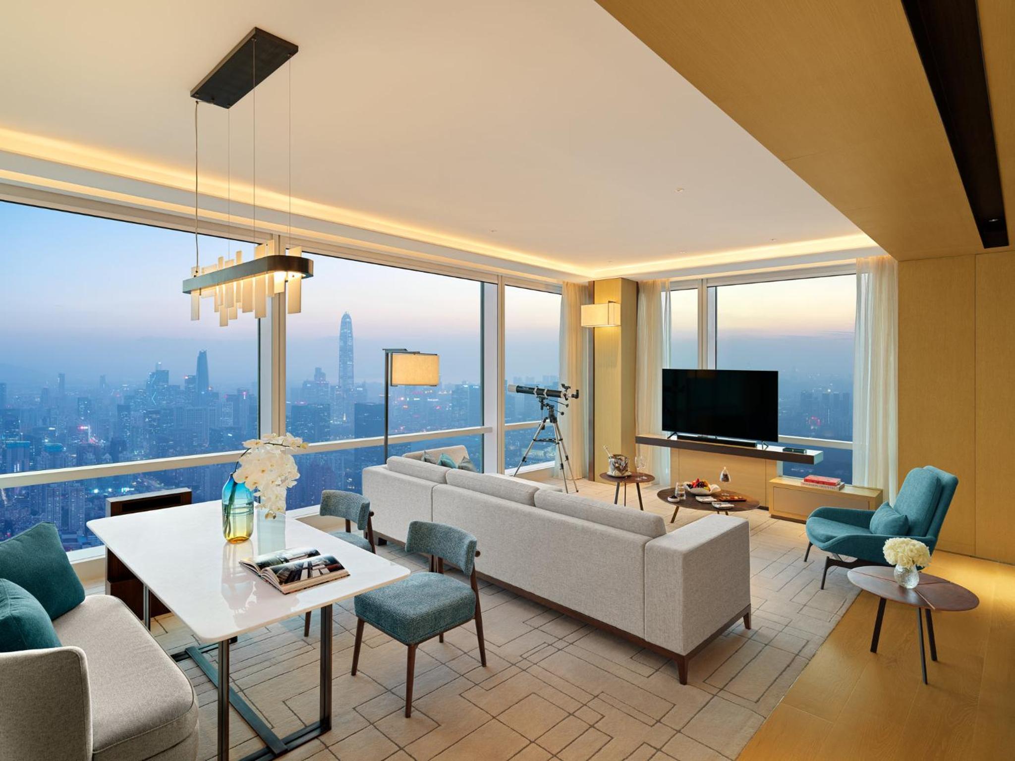 Skyline View Suite photo 2