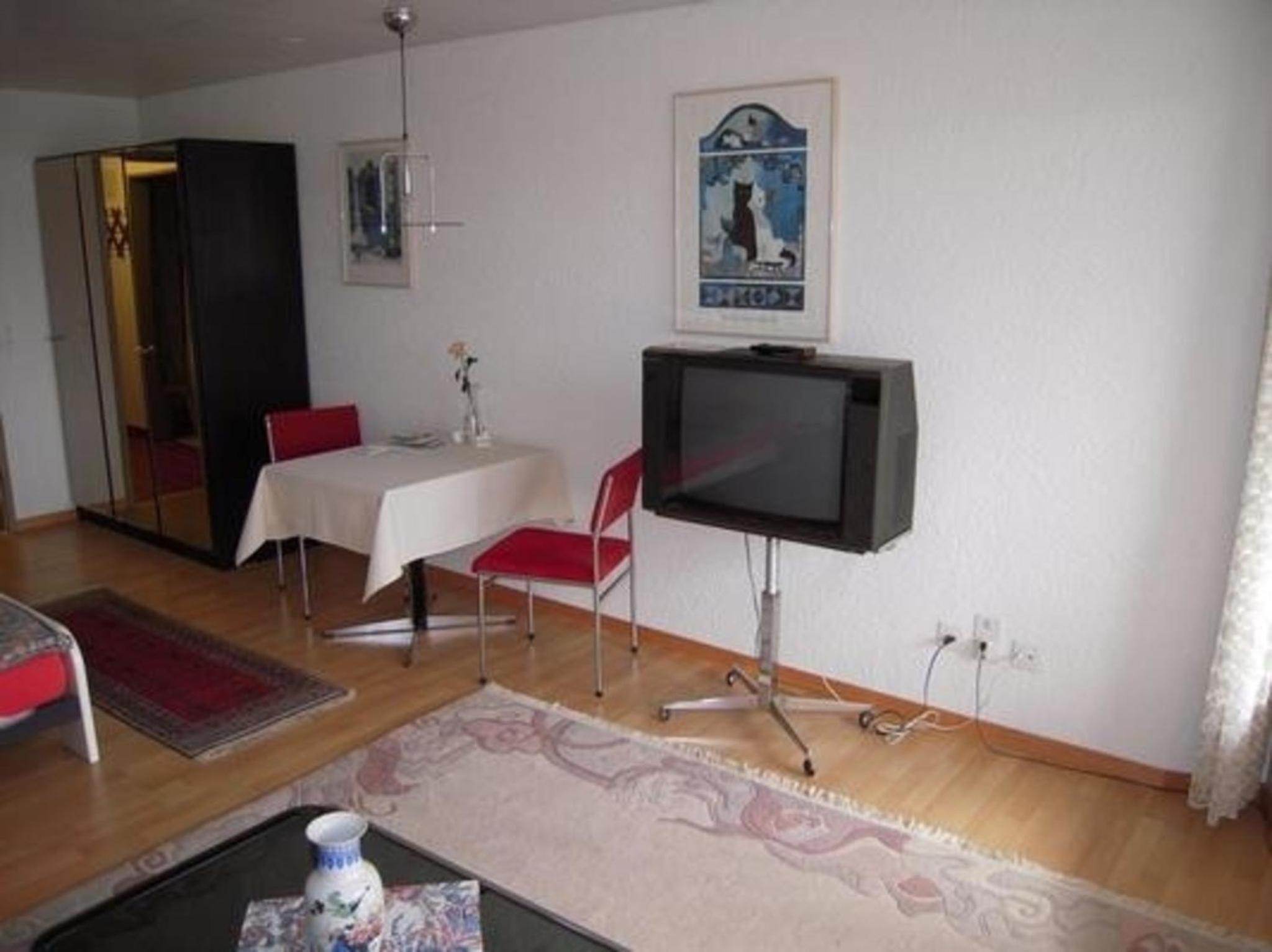 Apartment photo 2