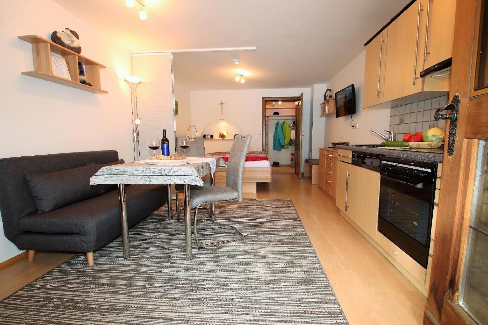 Apartment photo 1