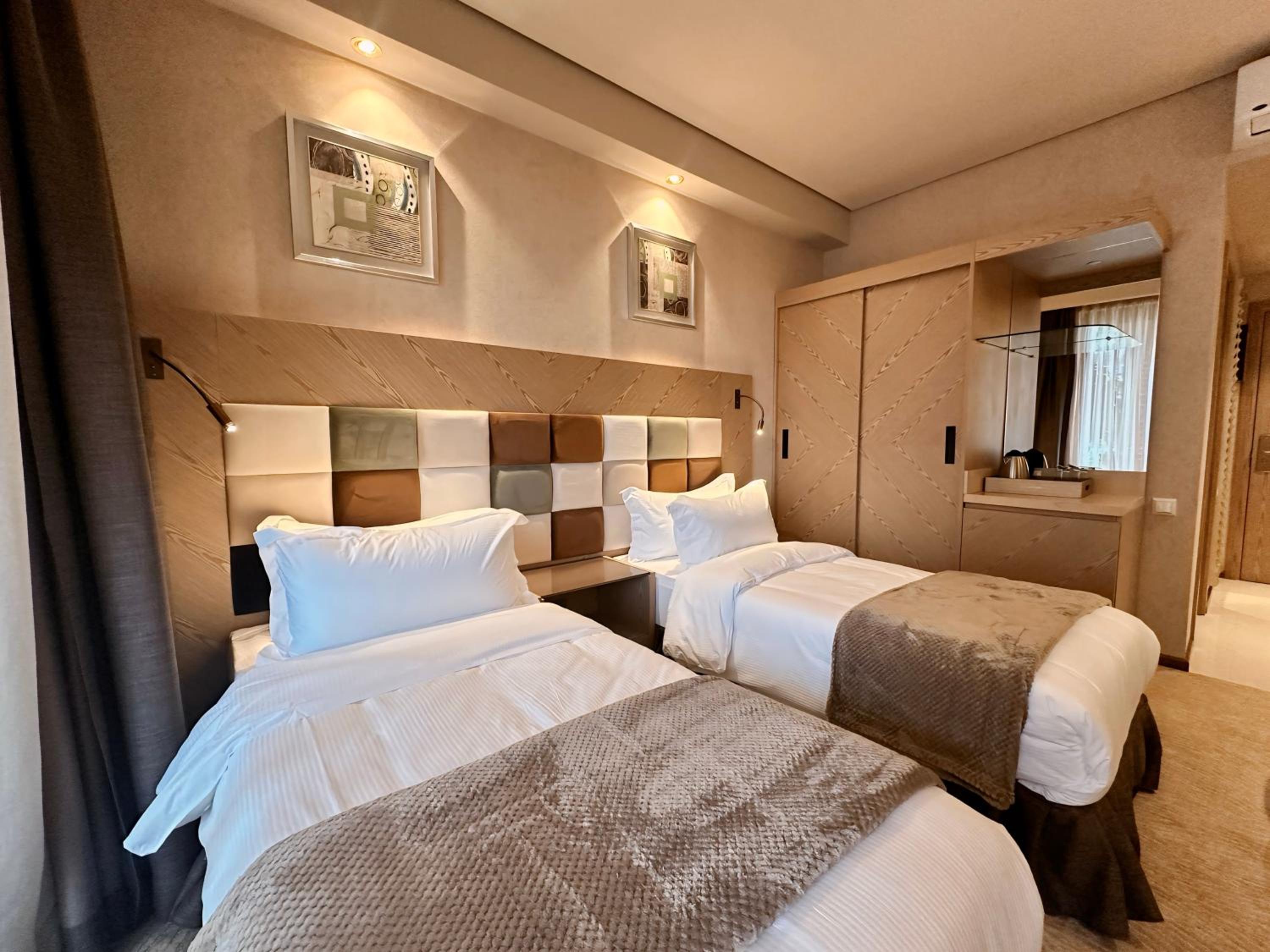 Deluxe Twin Room with Sea View
