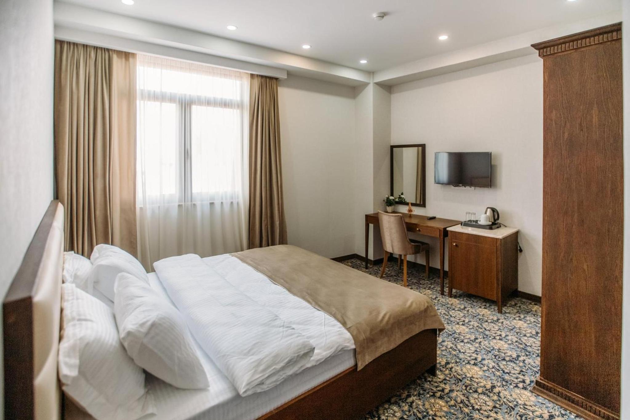 Double Or Twin Room - Photo 9