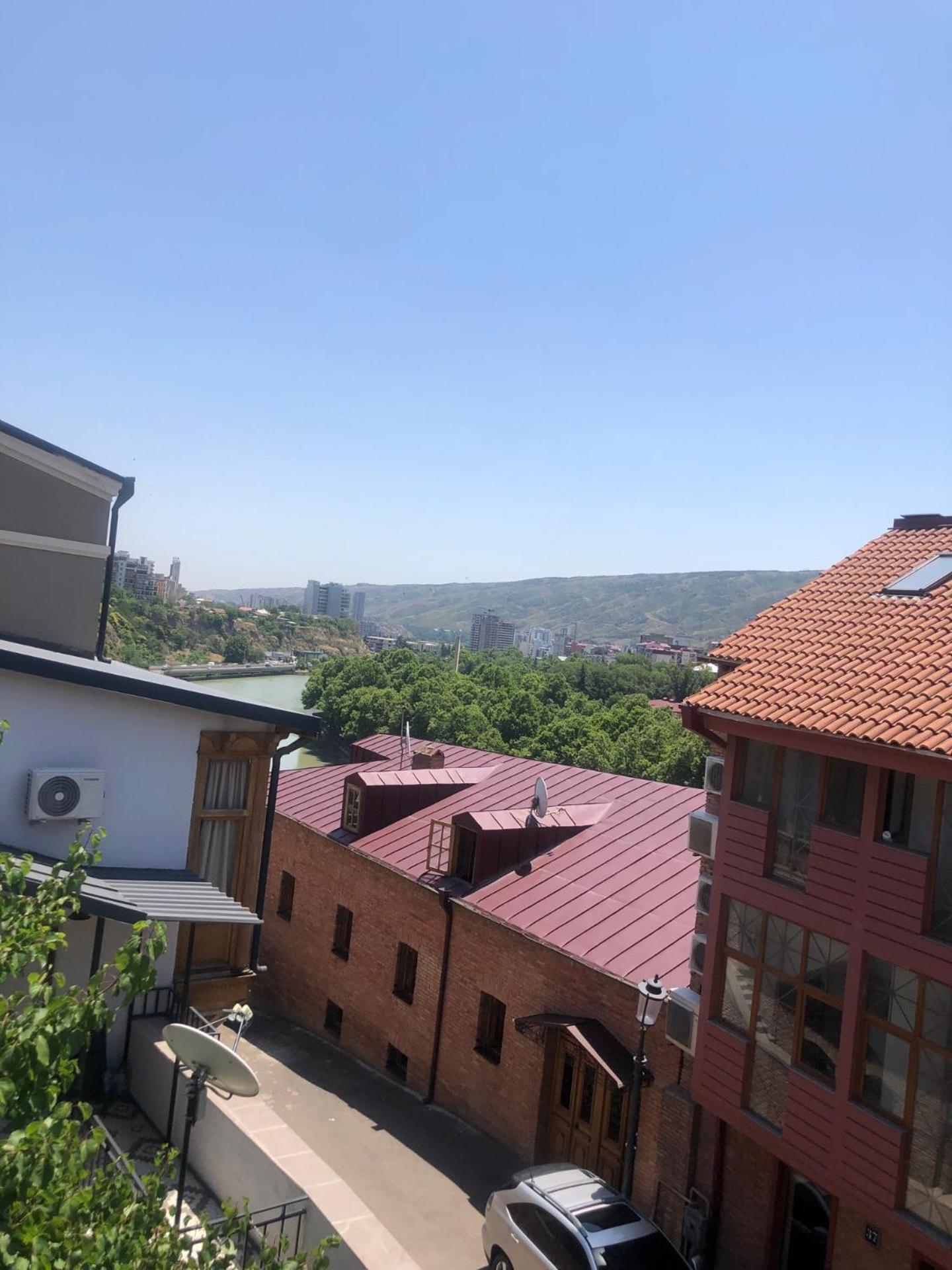 Double Or Twin Room With Balcony - Photo 8