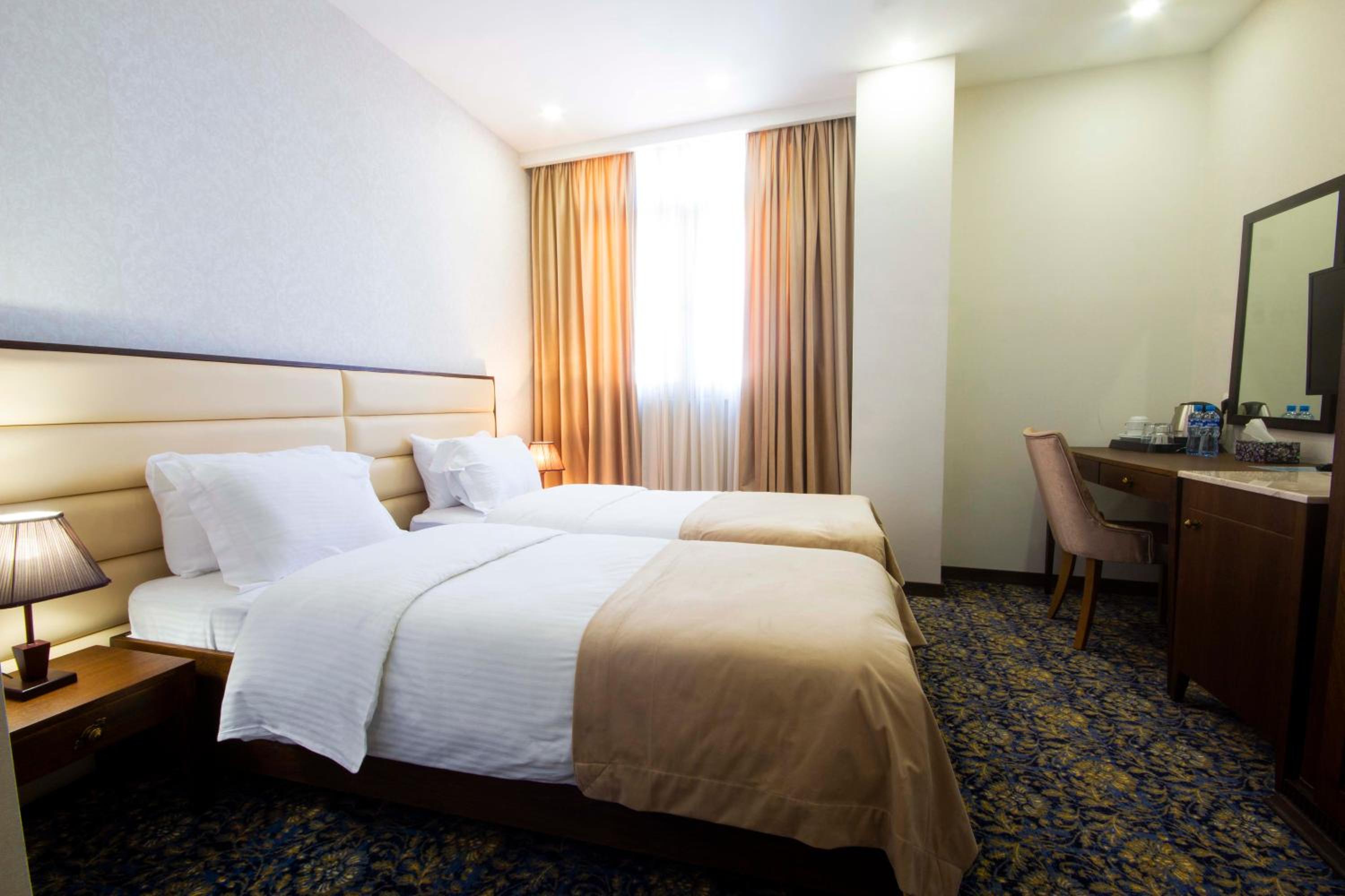 Double Or Twin Room - Photo 15