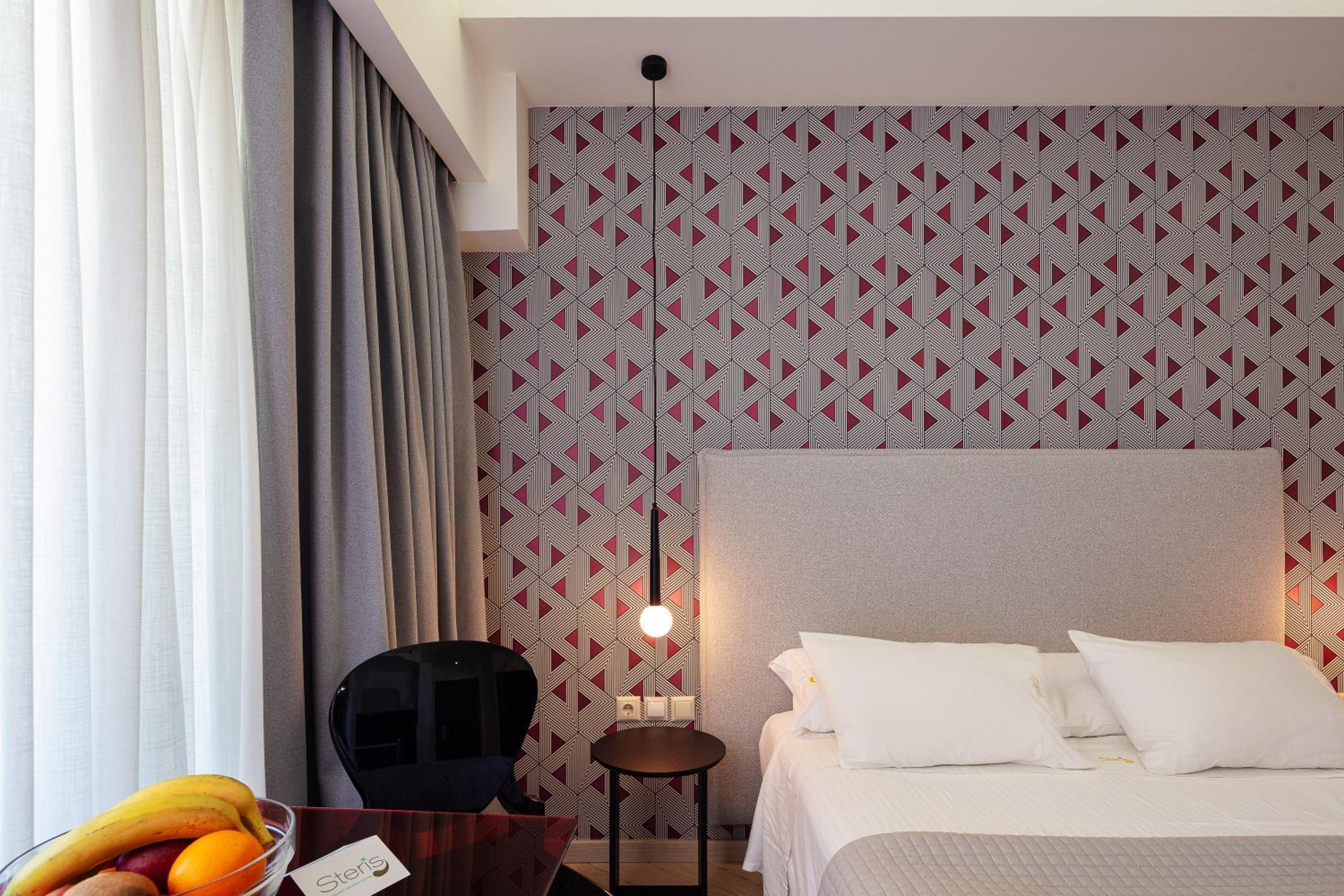 Executive Studio with Side Sea View - Photo 3