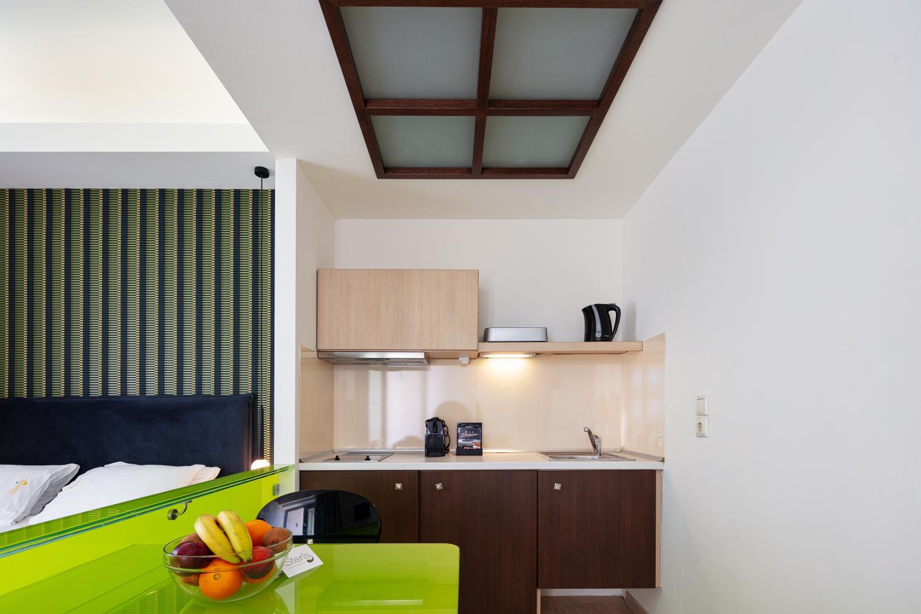 Studio Apartment with Side Sea View photo 2