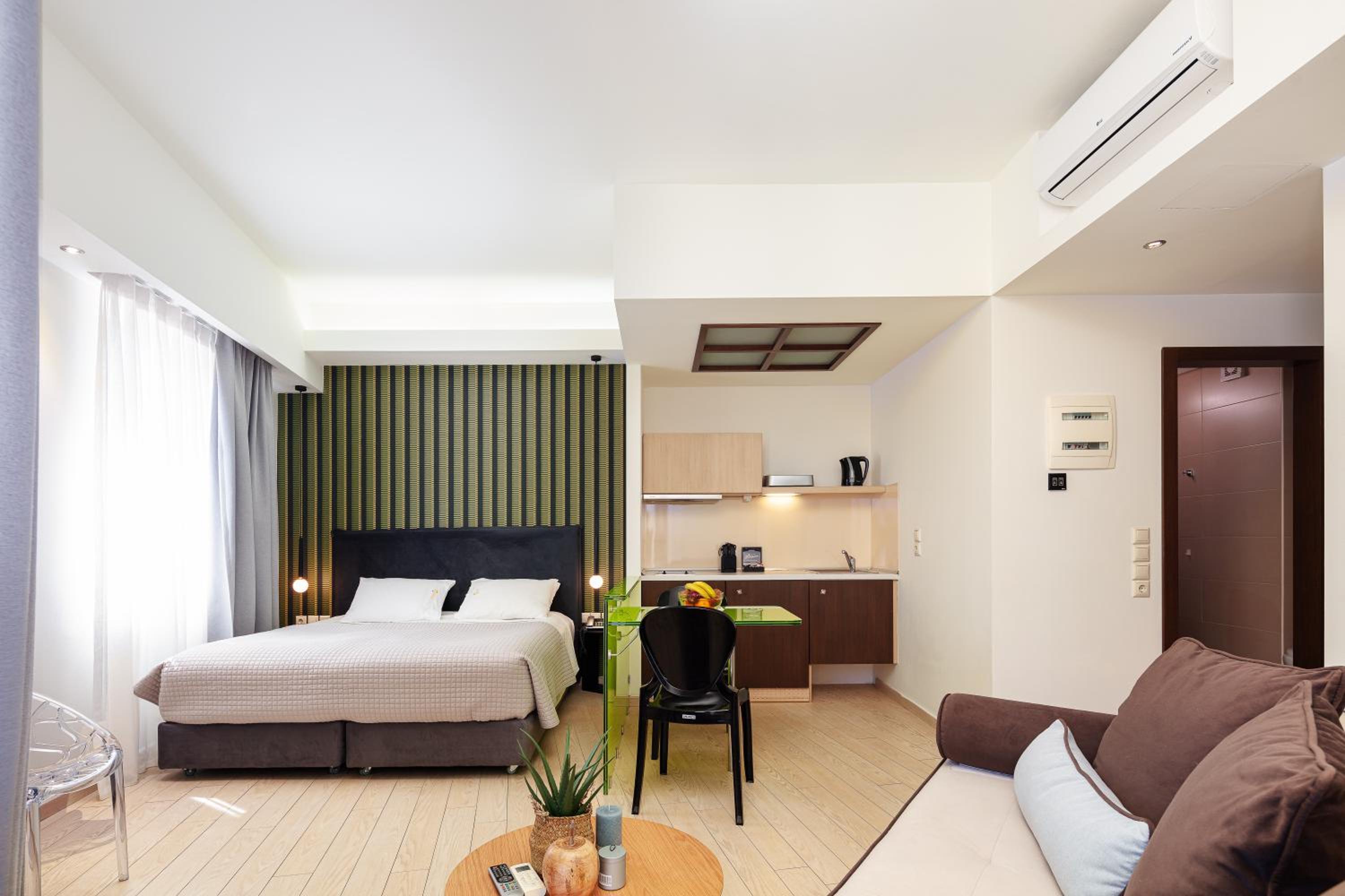 Studio Apartment with Side Sea View photo 1
