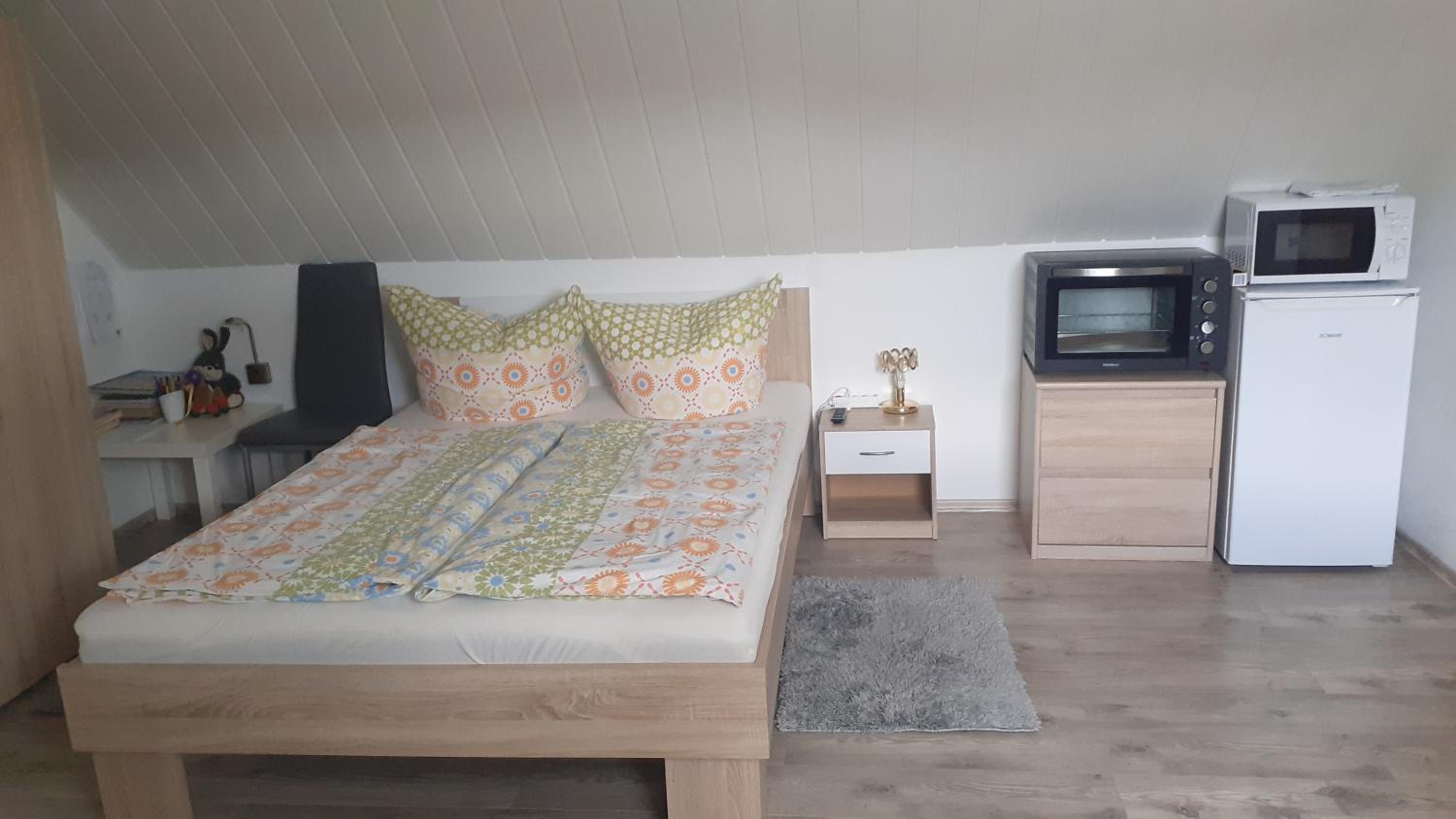 Triple Room with Private Bathroom - Photo 10