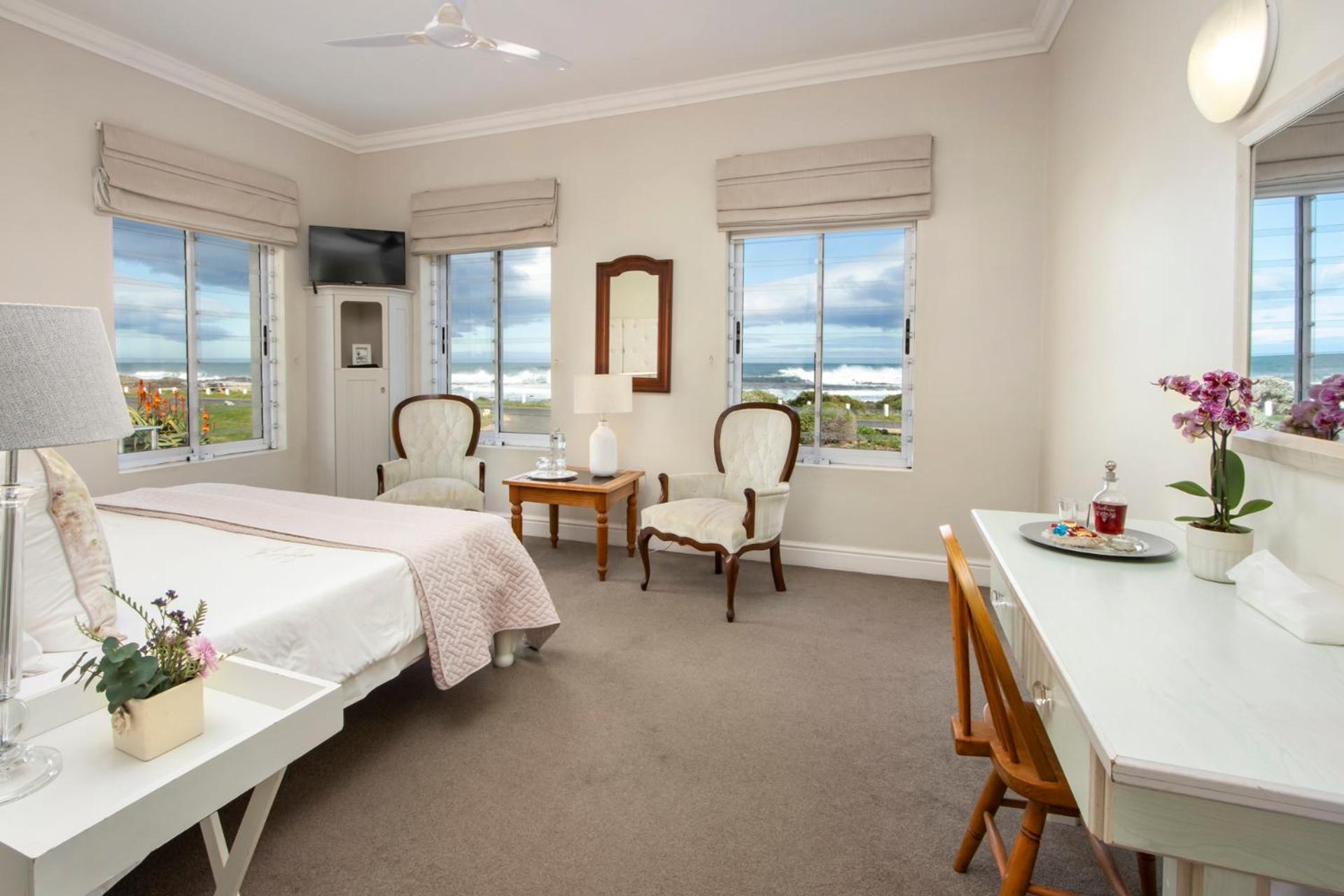 Superior Deluxe with Sea view photo 3