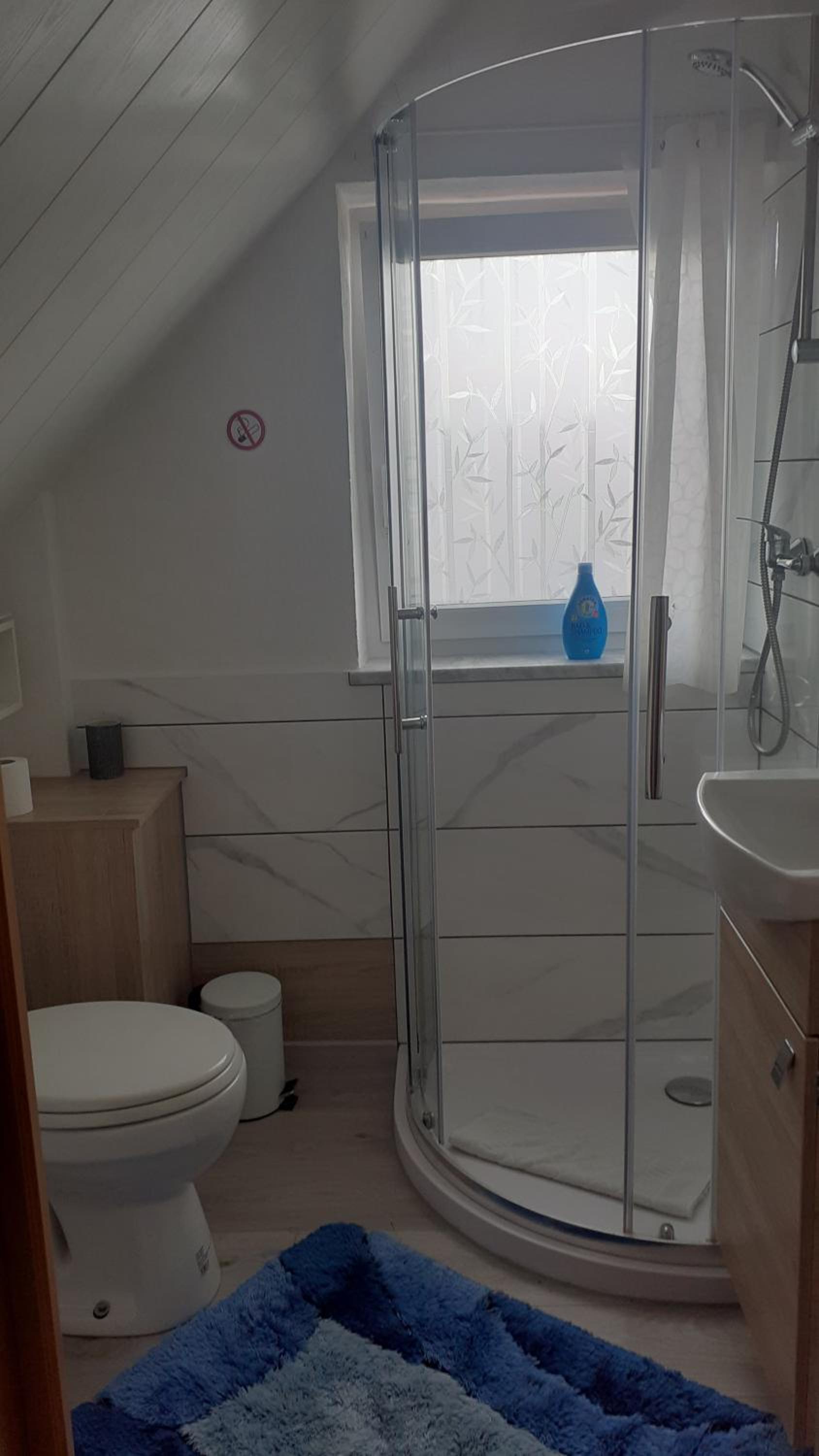 Triple Room with Private Bathroom - Photo 5