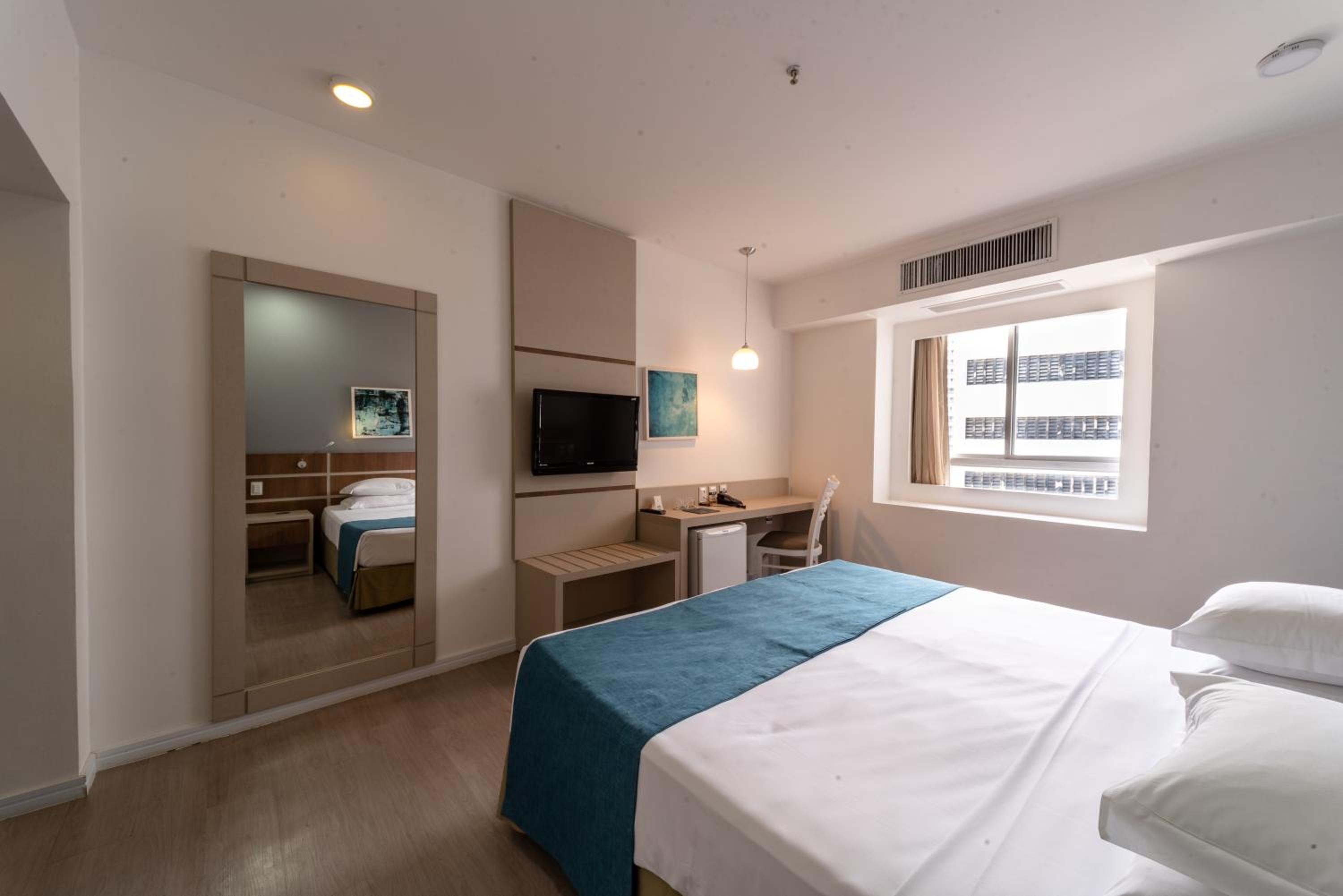 Superior Triple Room Internal view photo 2