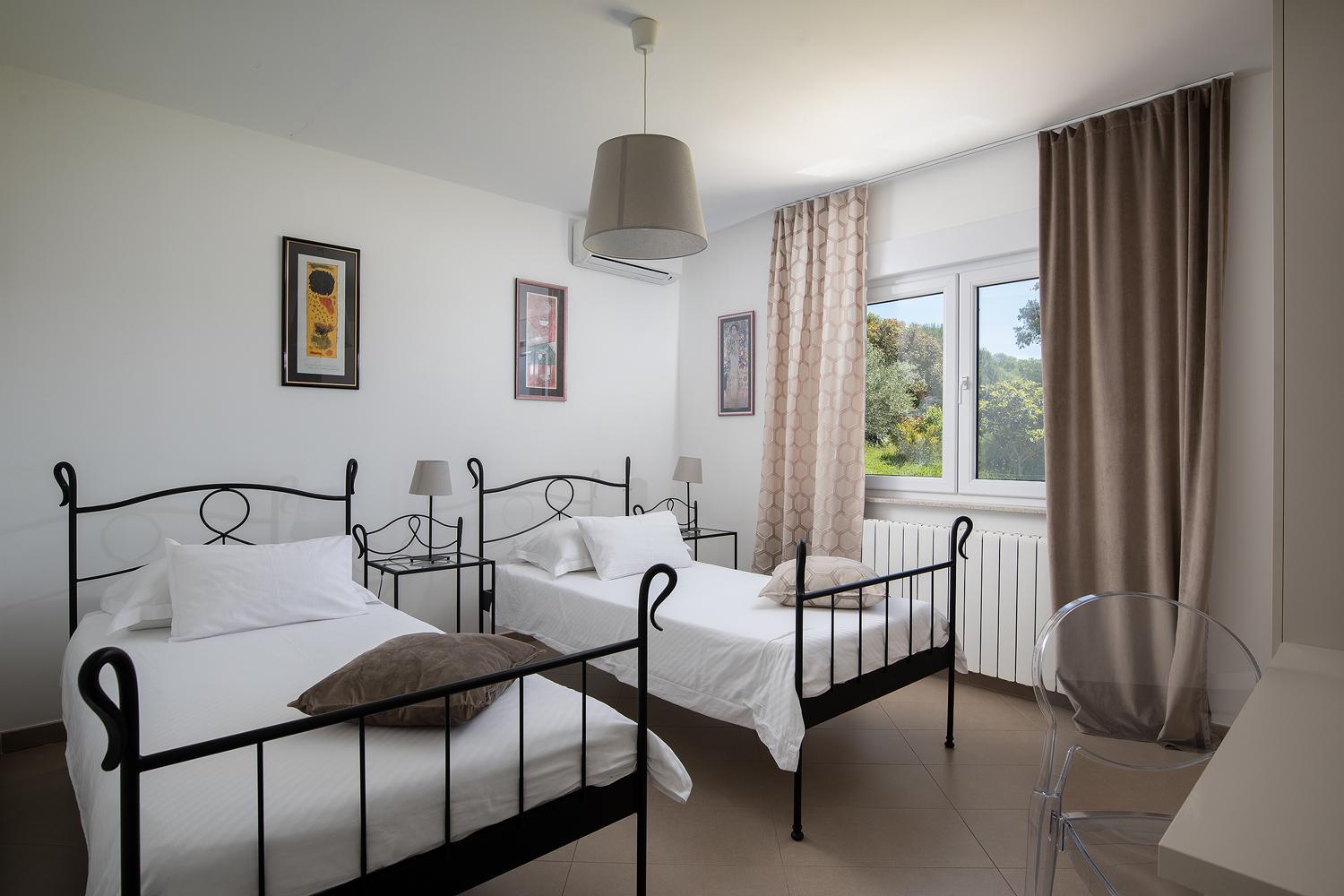 Three-Bedroom Villa photo 1
