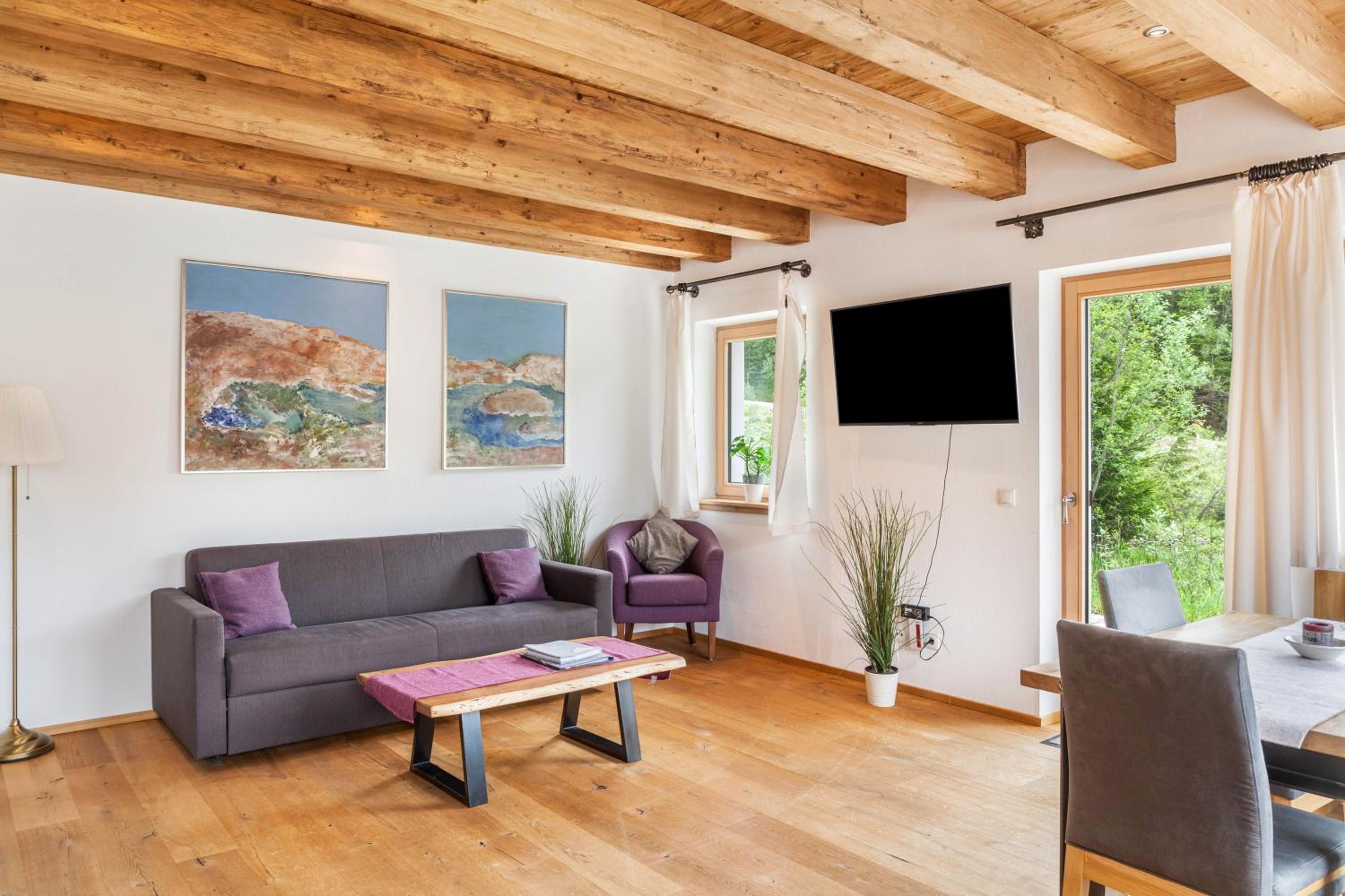 Two-Bedroom Deluxe Apartment with Garden View photo 1