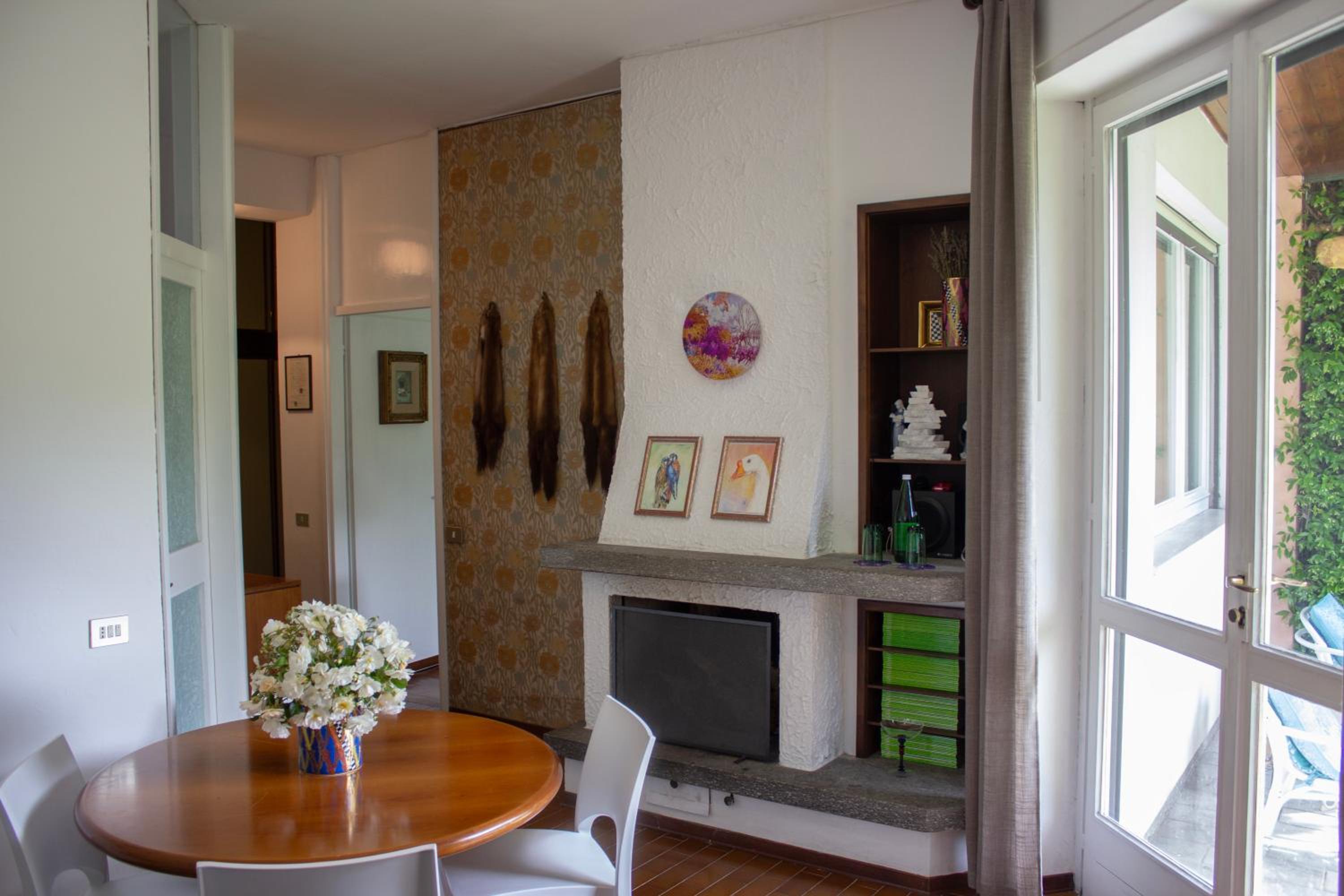 Two-Bedroom Apartment with Balcony photo 2