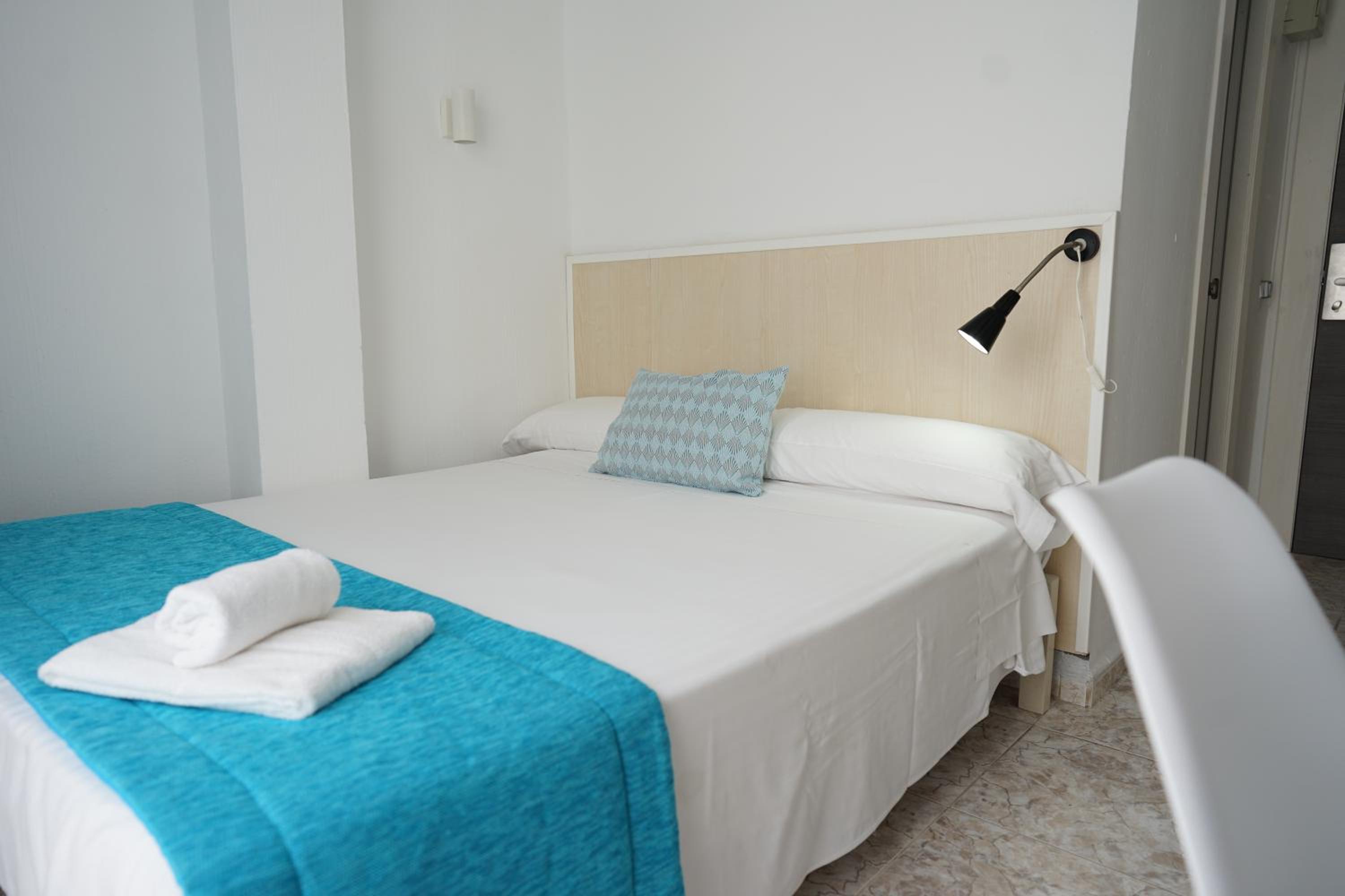 Single Room with Balcony photo 2