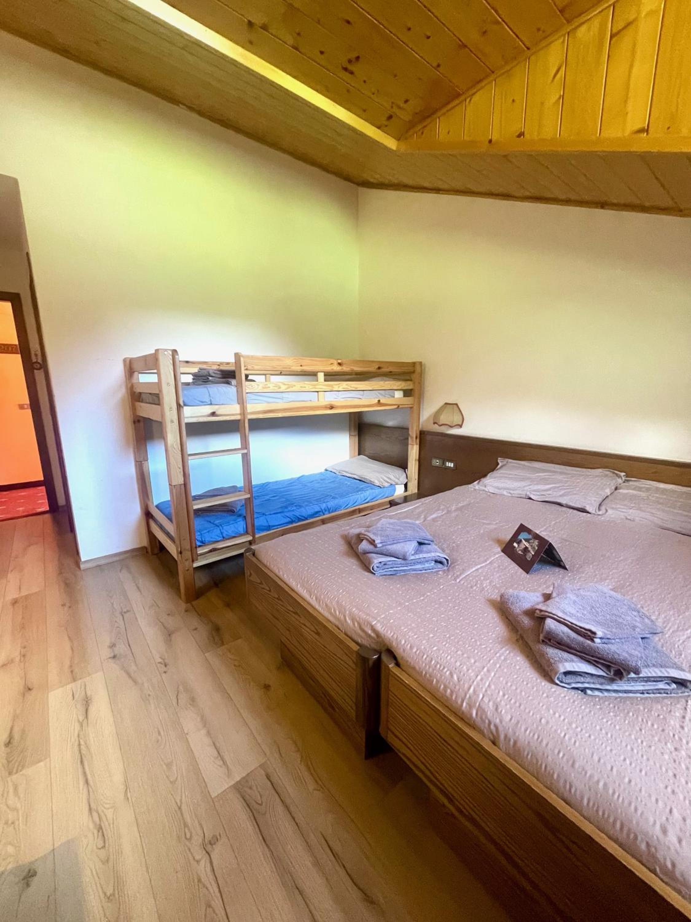 Quadruple Room - Photo 1