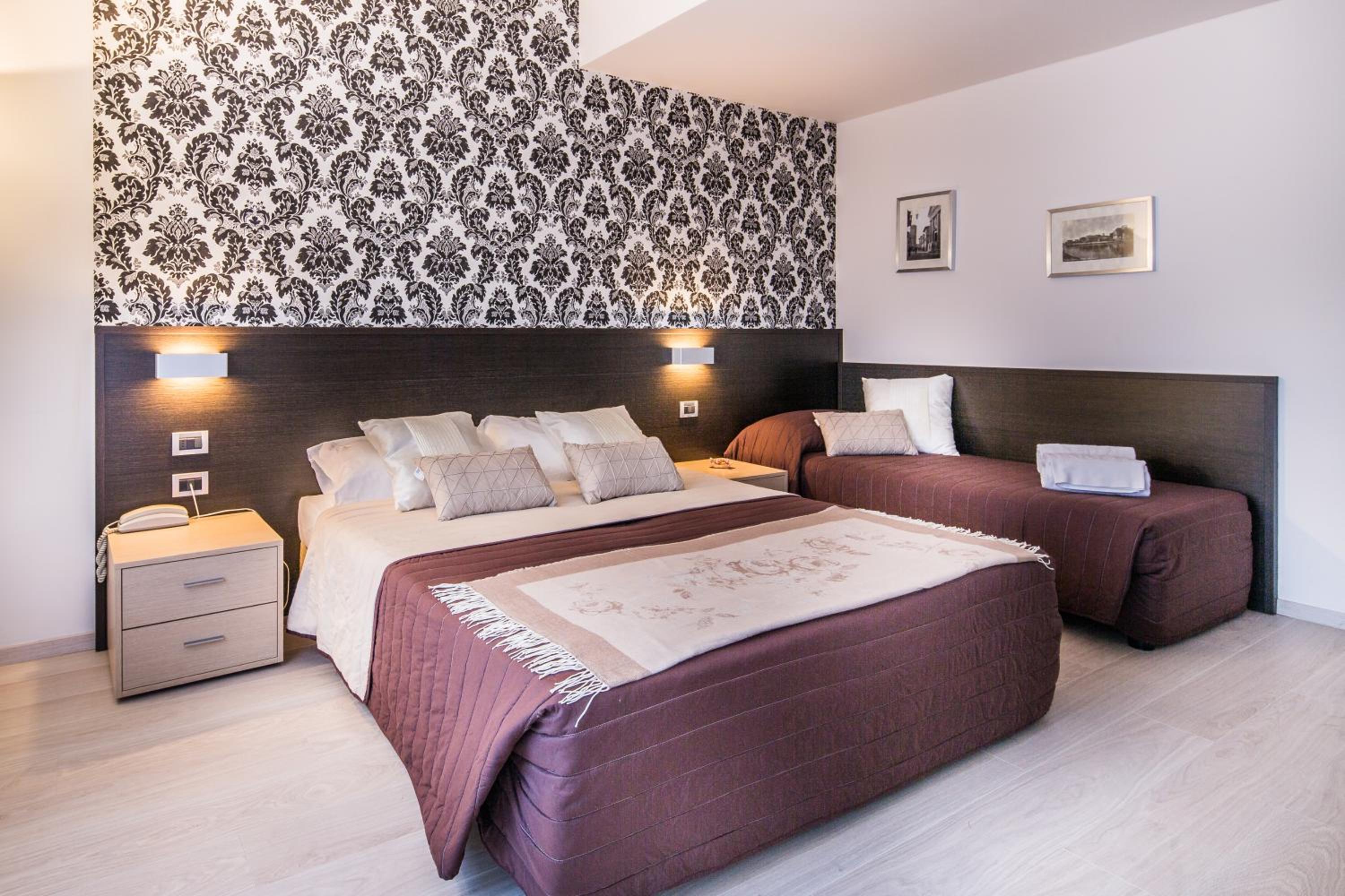 Triple Room - Photo 1