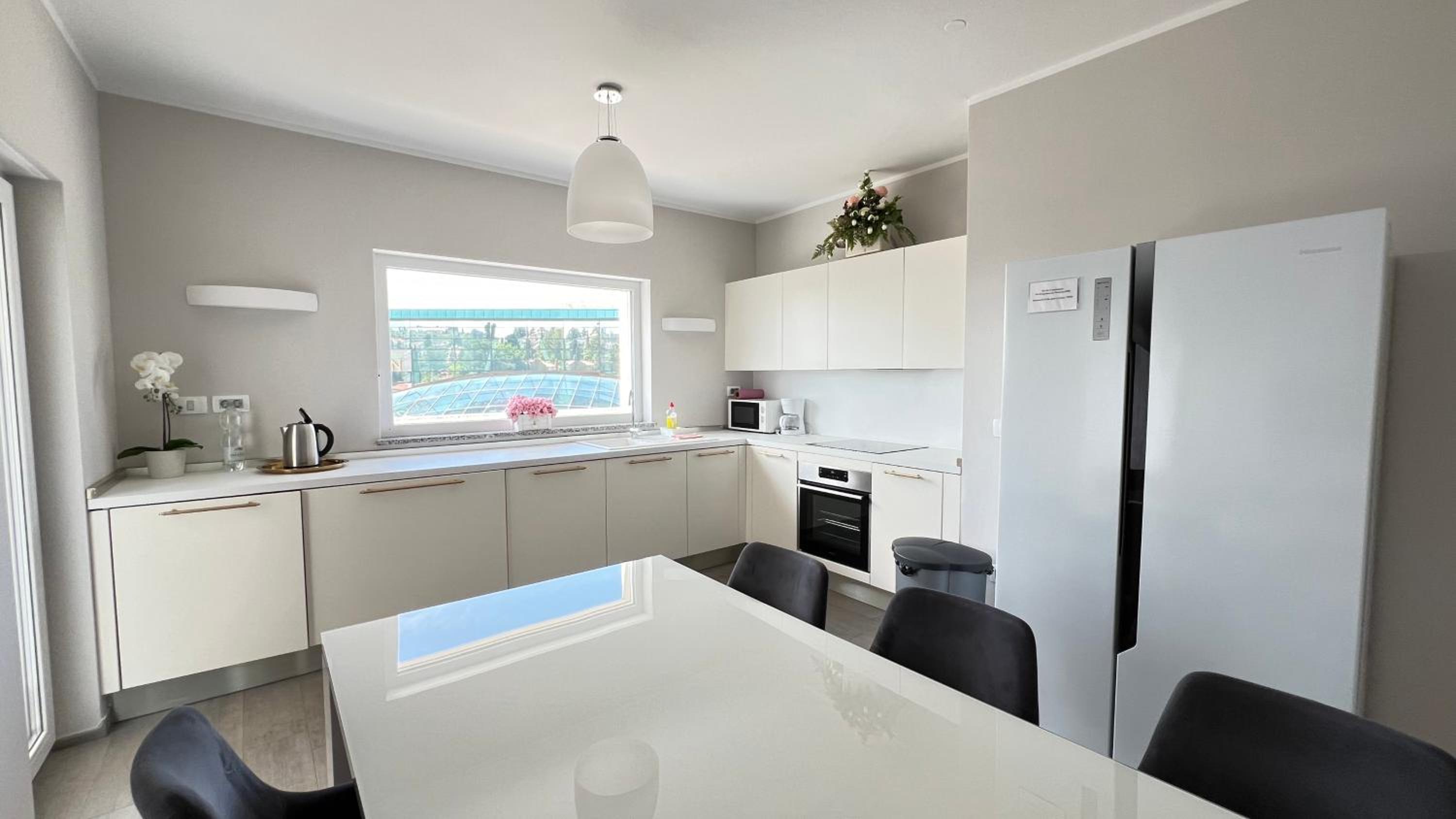 Apartment with Sea View - Photo 16