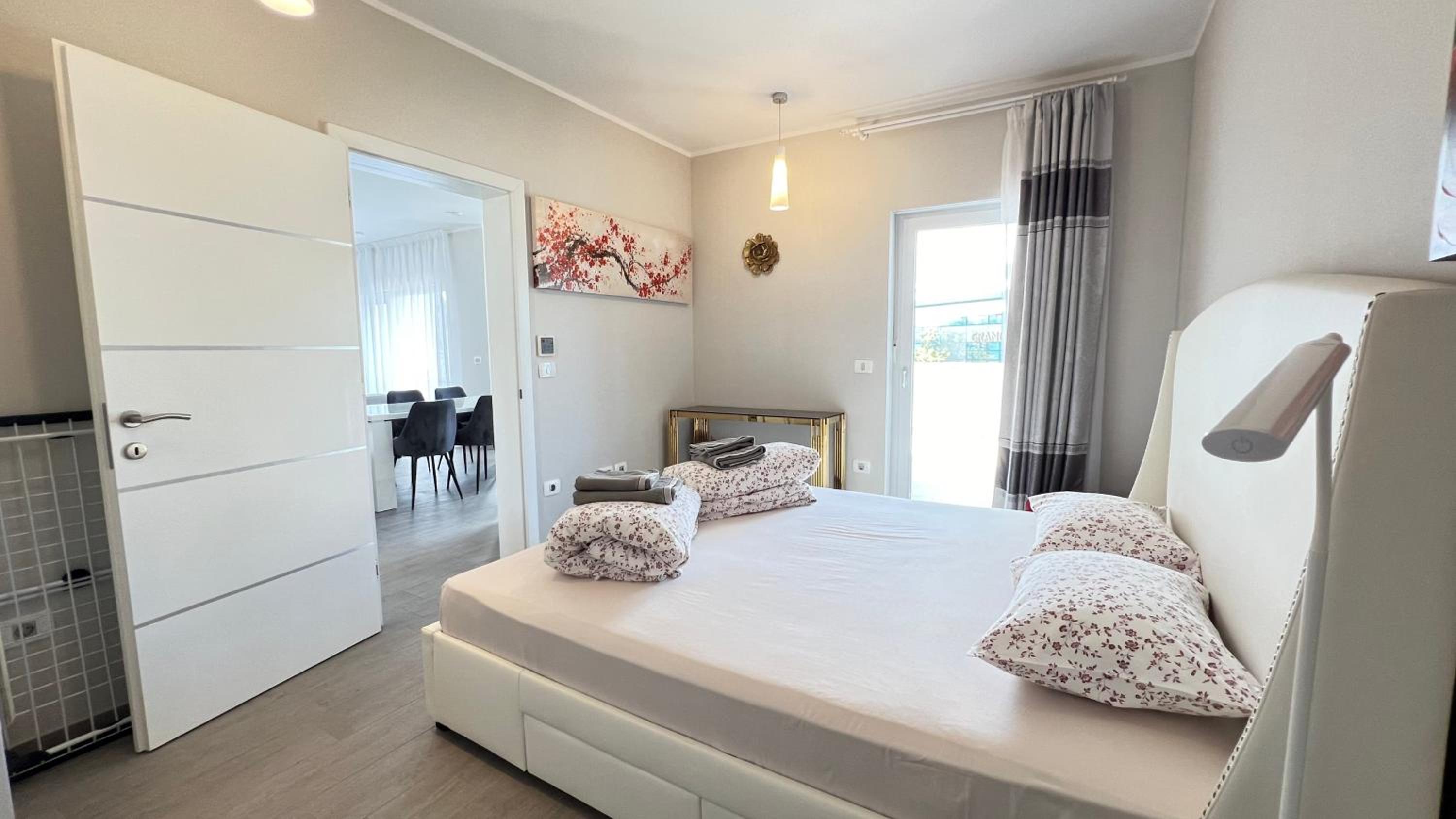 Apartment with Sea View - Photo 19