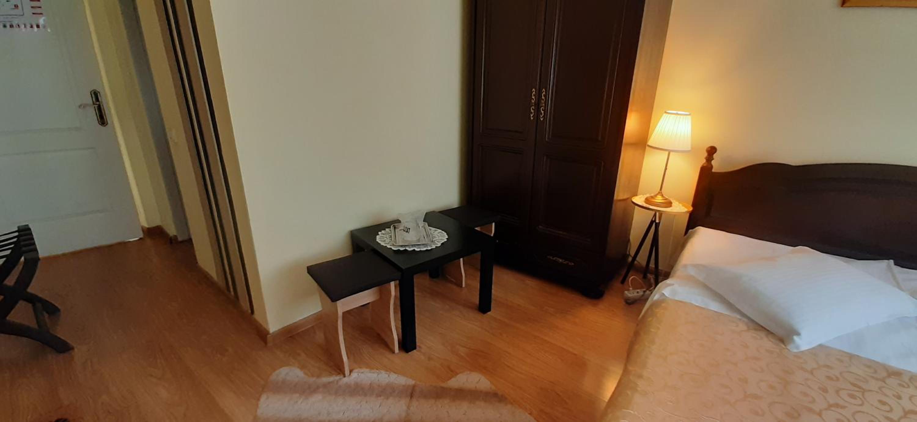 Double Room - Photo 16