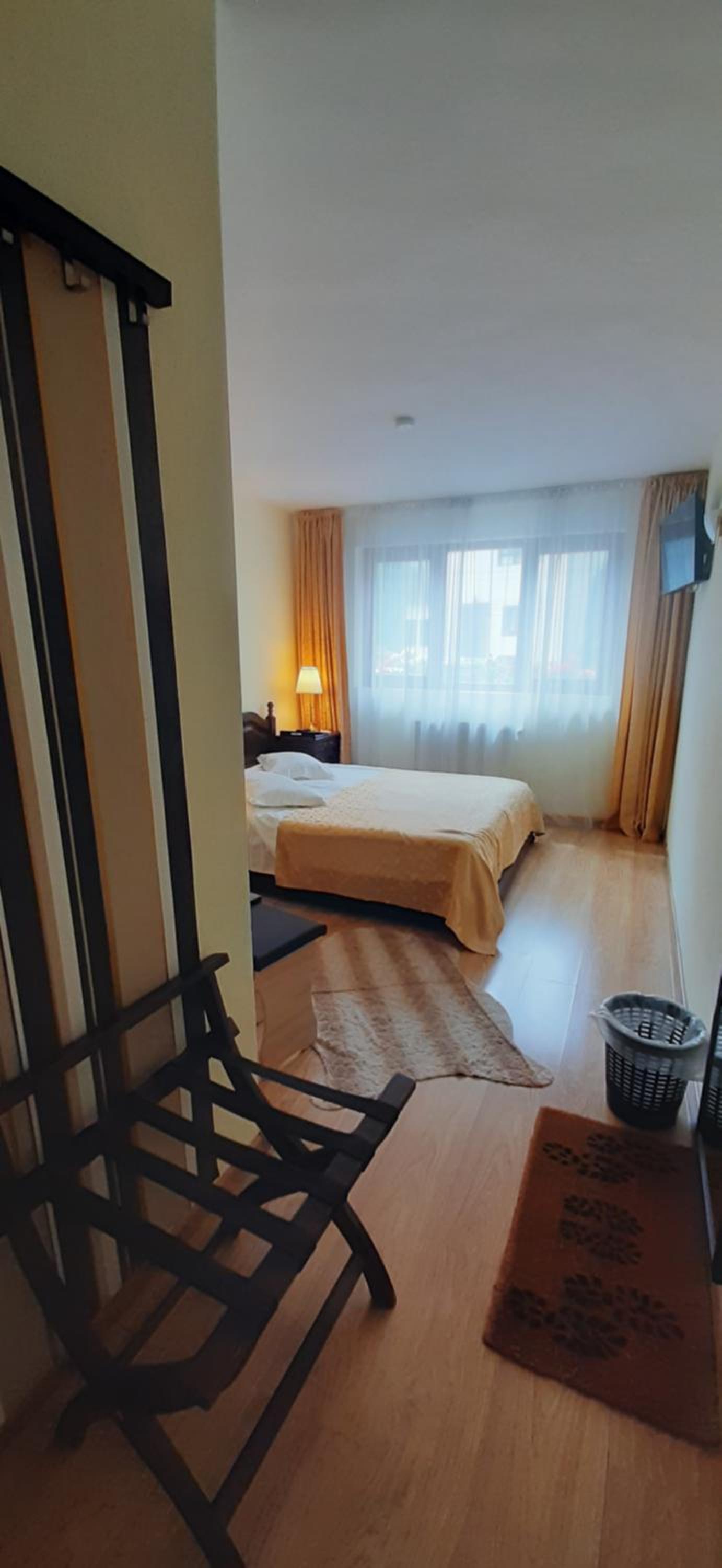 Double Room - Photo 9