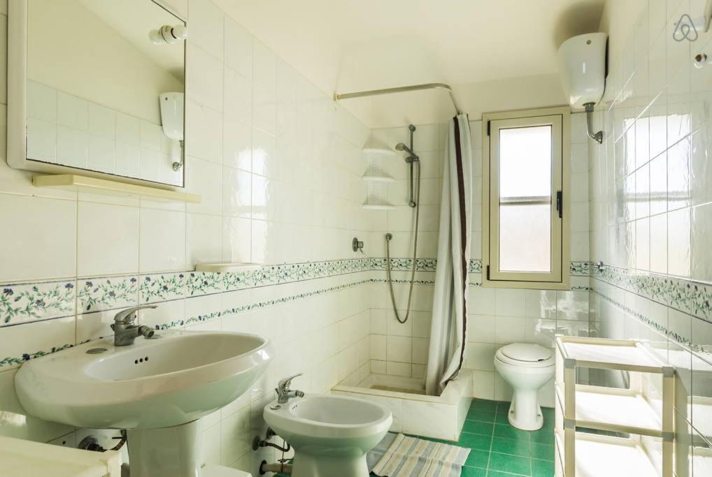 Two-Bedroom Apartment With Balcony photo 3