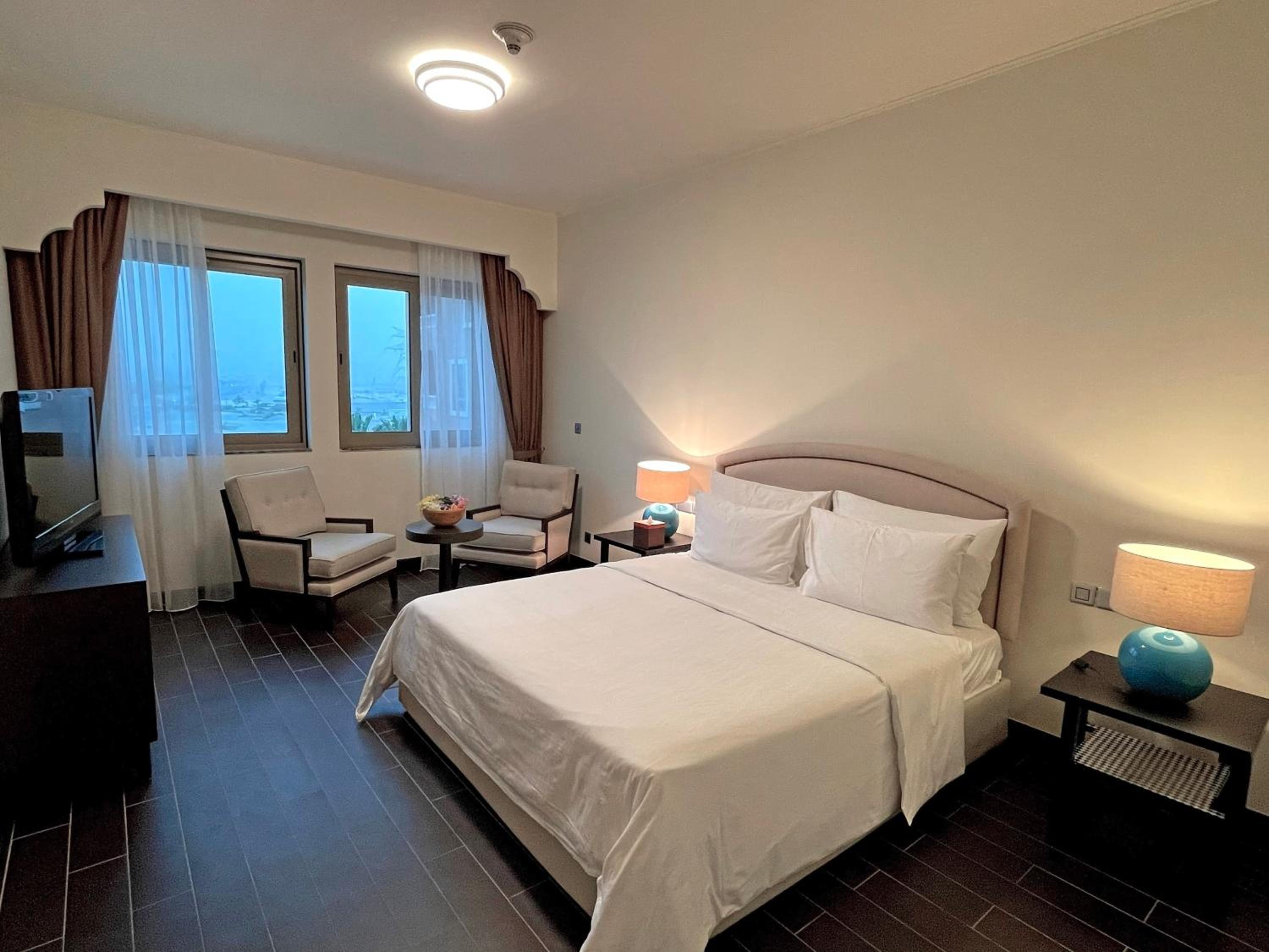 Two-Bedroom Apartment thumbnail 5