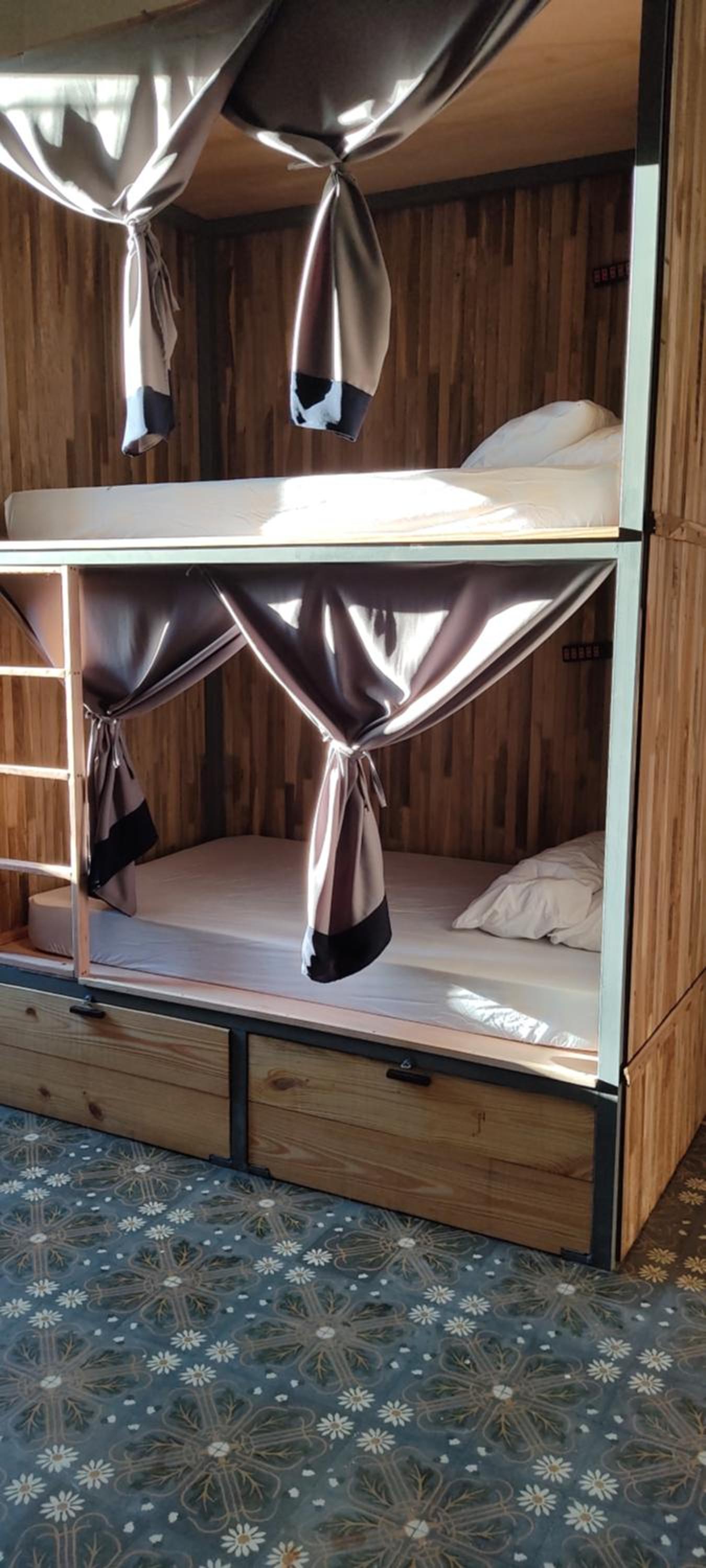 Single Bed in Mixed Dormitory Room photo 1