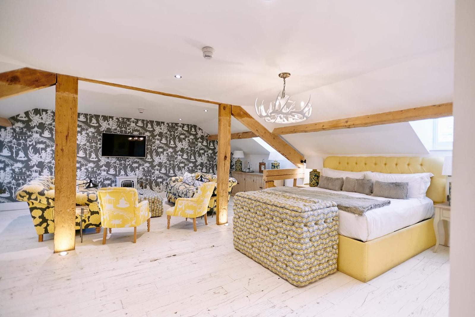 Fabulous Loft Suite - Thermal Journey included (not dog friendly) - Photo 9