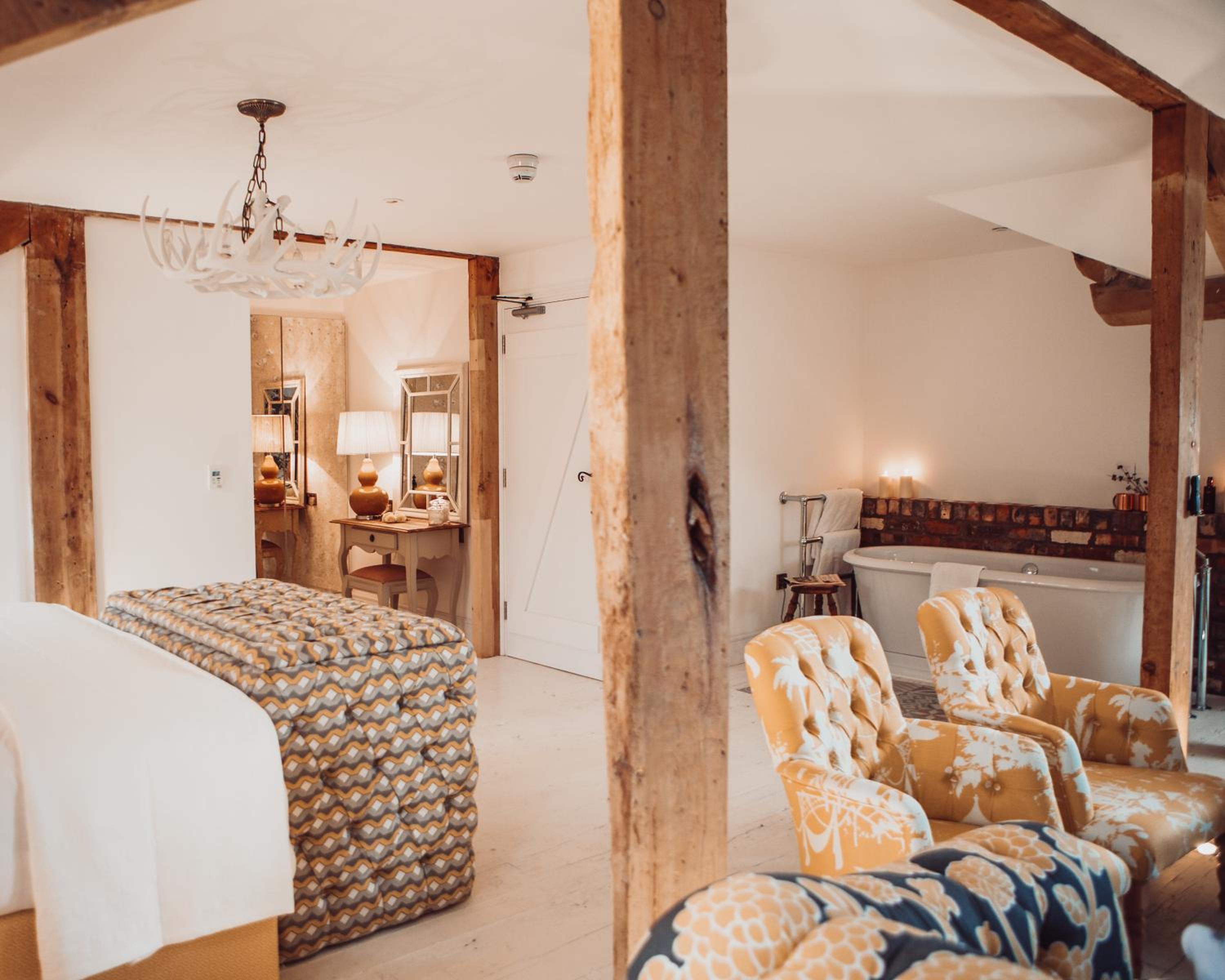 Fabulous Loft Suite - Thermal Journey included (not dog friendly) - Photo 14