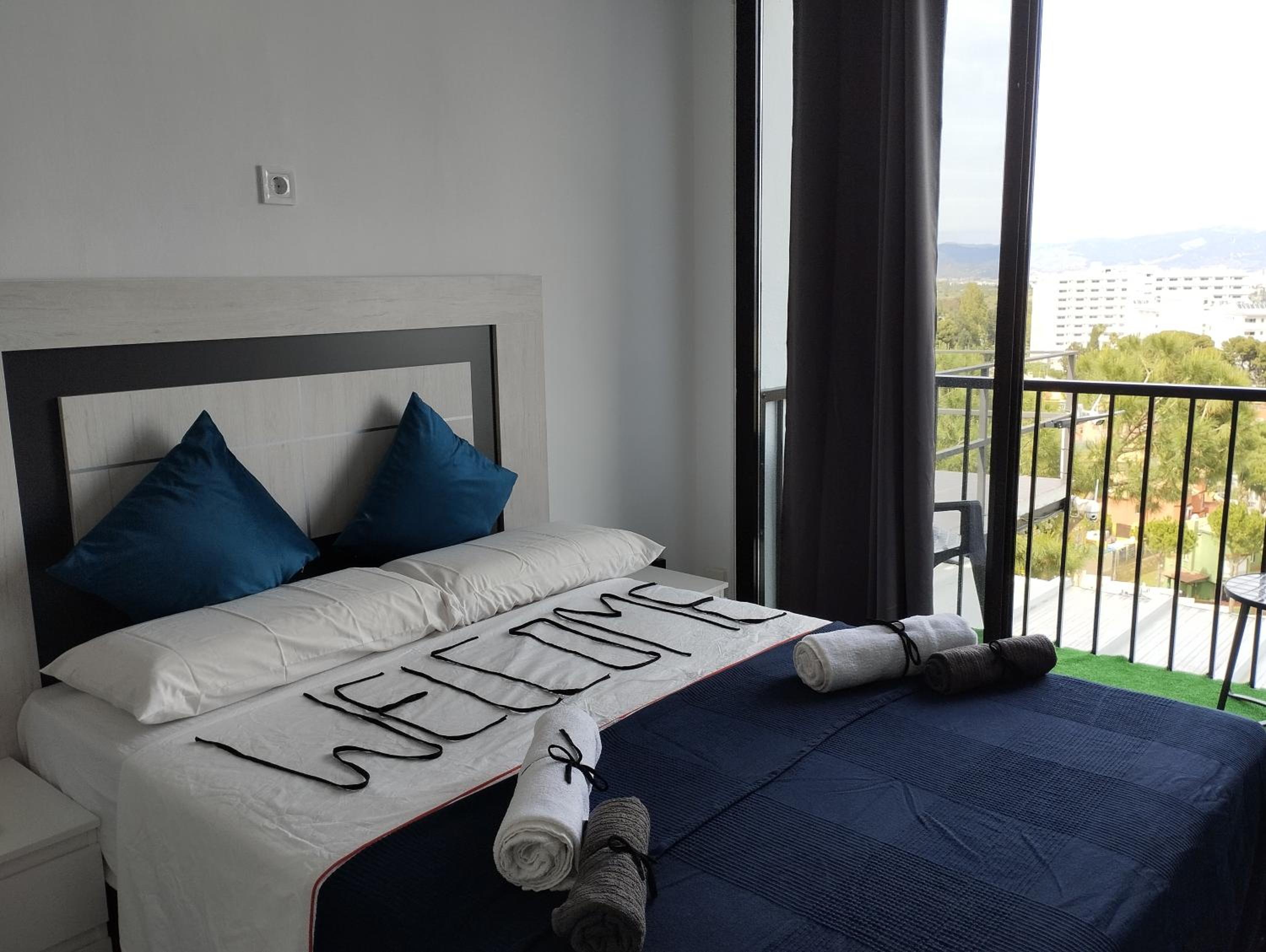 Habitación Doble Deluxe con Balcón y Vista al Mar