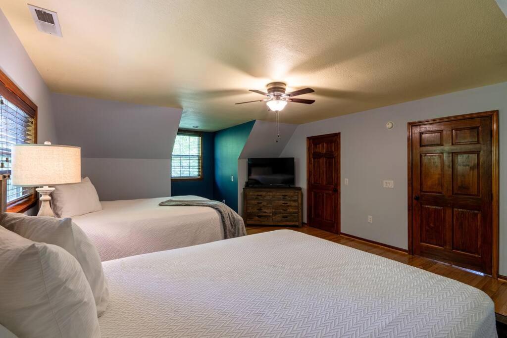 Four-Bedroom House photo 3